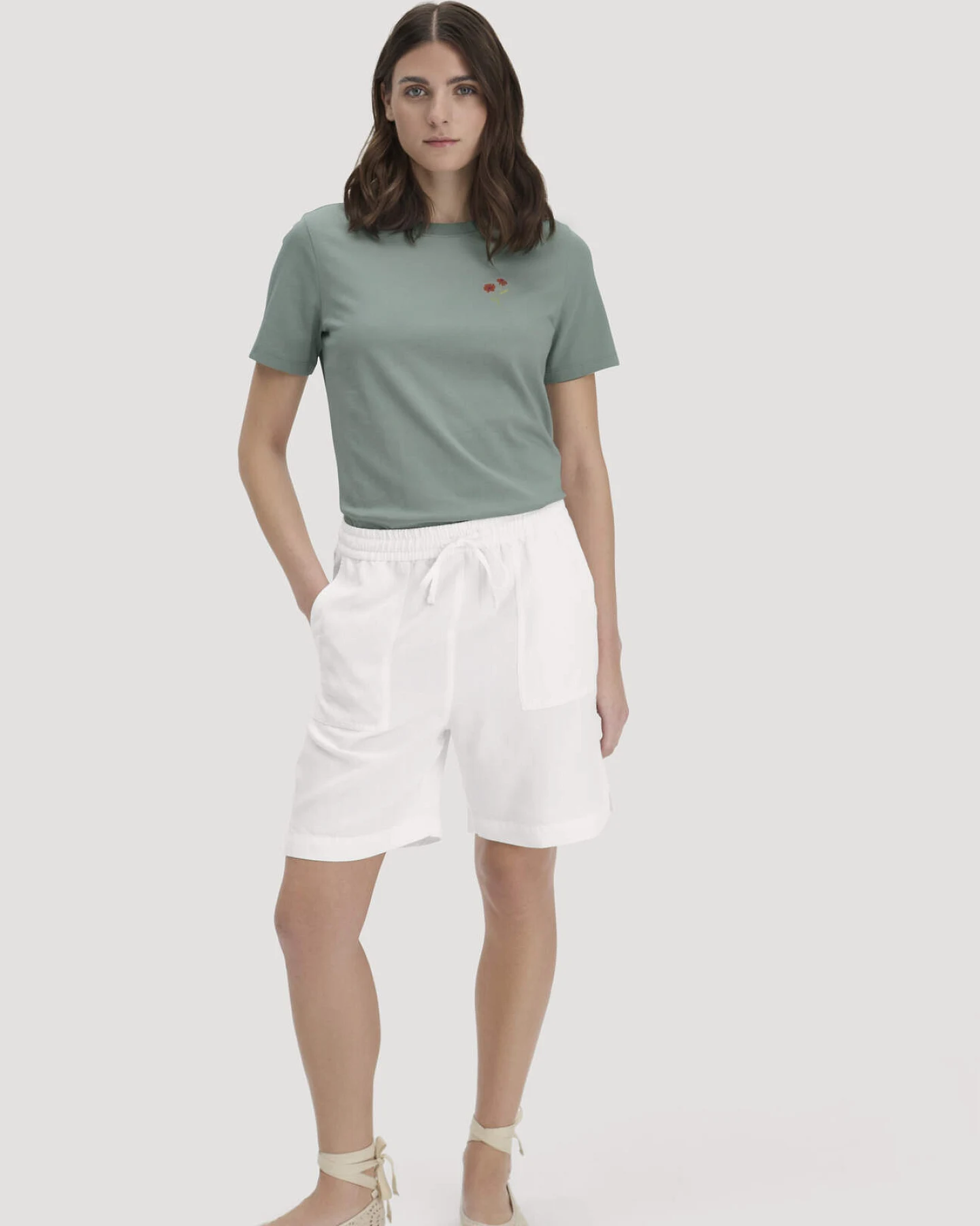 hessnatur Damen Print T-Shirt Relaxed aus Bio-Baumwolle - grün - Größe 34 – Ansicht 2