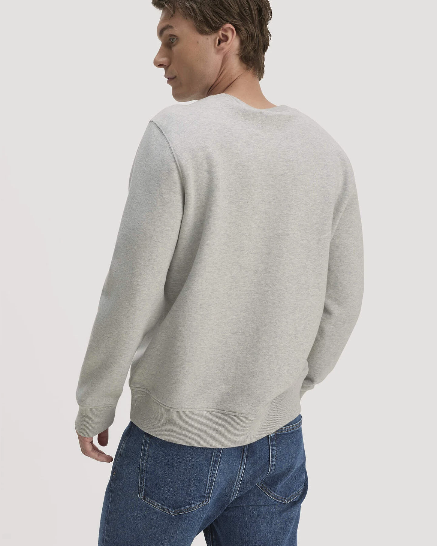 hessnatur Herren Sweatshirt DIE MAUS Regular aus Bio-Baumwolle mit recycelter Baumwolle - grau - Größe XXL – Ansicht 3
