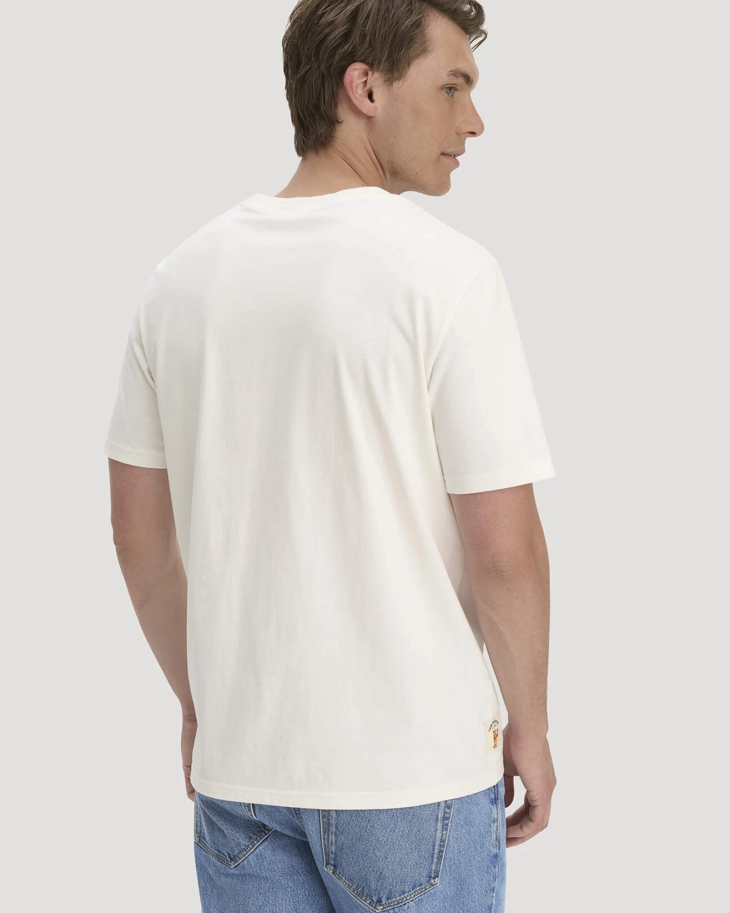 hessnatur Herren Heavy T-Shirt DIE MAUS Relaxed aus Bio-Baumwolle mit recycelter Baumwolle - weiß - Größe 46 – Ansicht 3