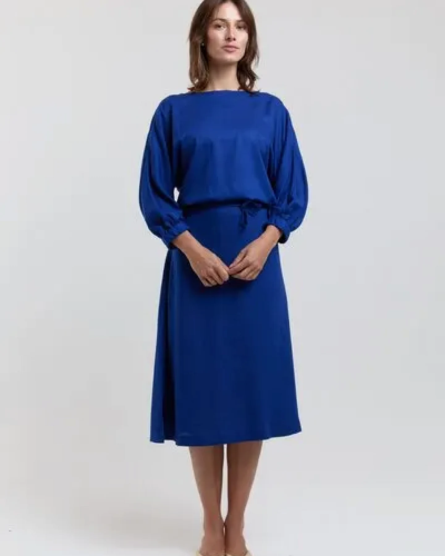 AYANI Andrea Midi Sommerkleid aus ECOVERO & Leinen – Ansicht 2