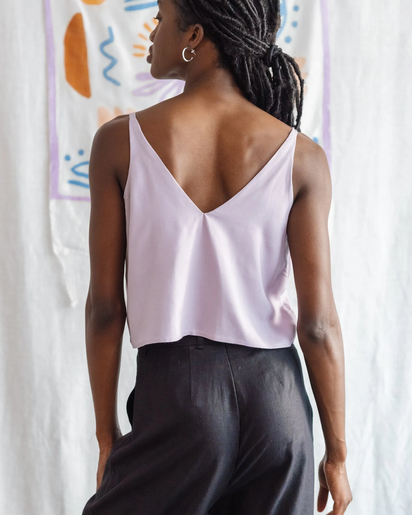 Jyoti - Fair Works Damen vegan Crop Top Iyani Flieder – Ansicht 2