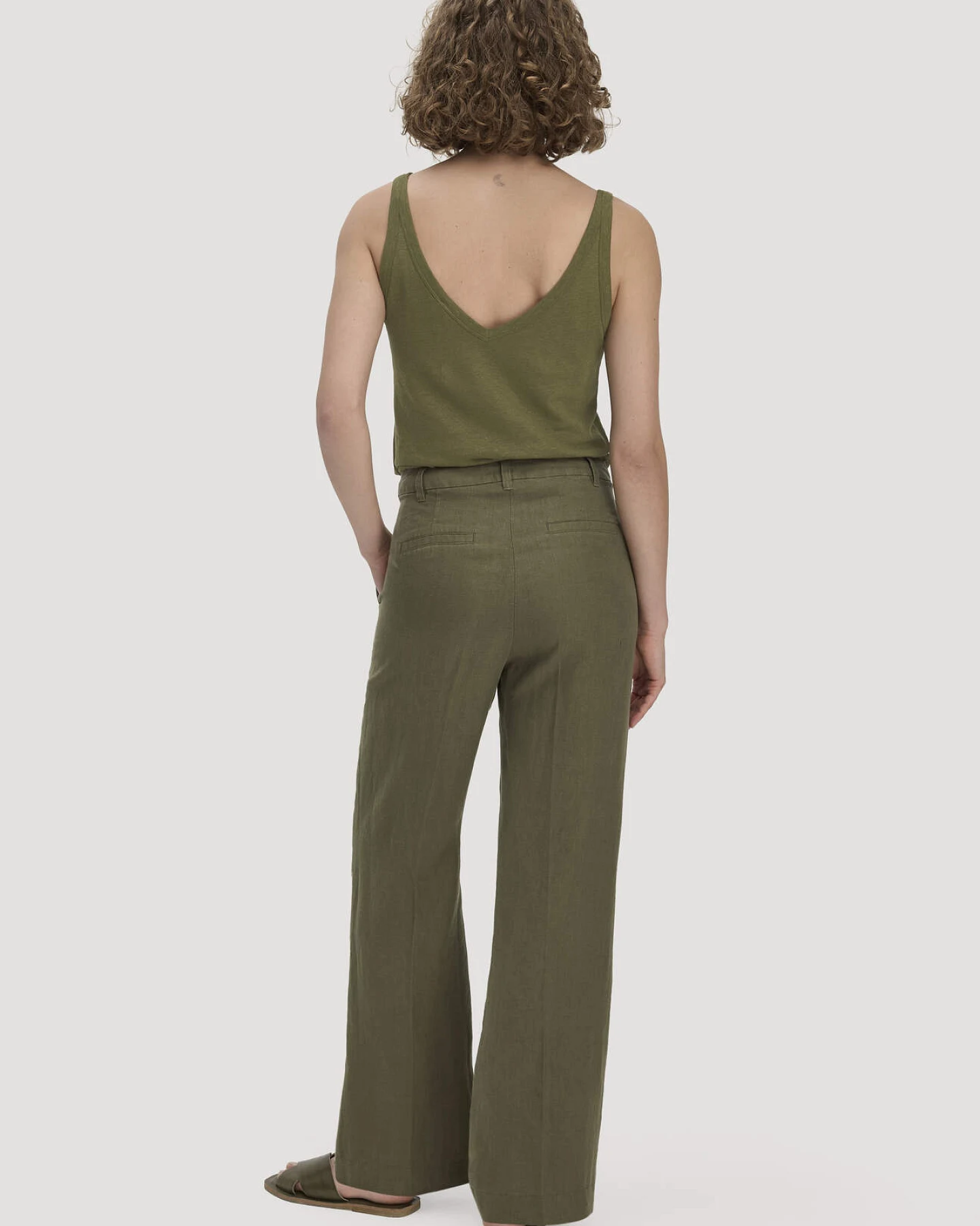 hessnatur Damen Hose Straight Leg aus Leinen - grün - Größe 44 – Ansicht 2
