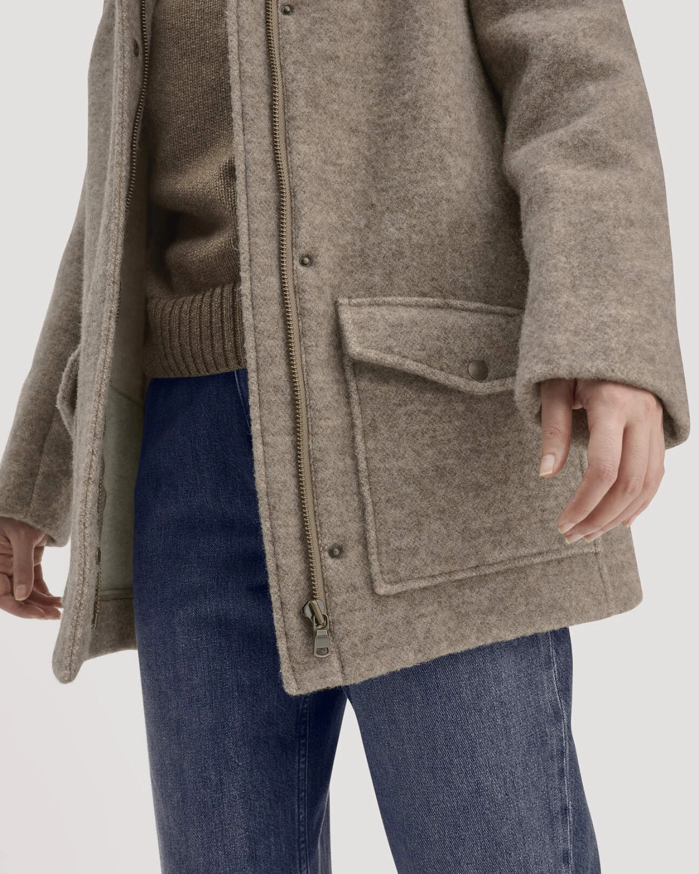 hessnatur Damen Rhön-Parka mit Kapuze Regular aus Rhönwolle und europäischer Schurwolle - beige - Größe 36 – Ansicht 4