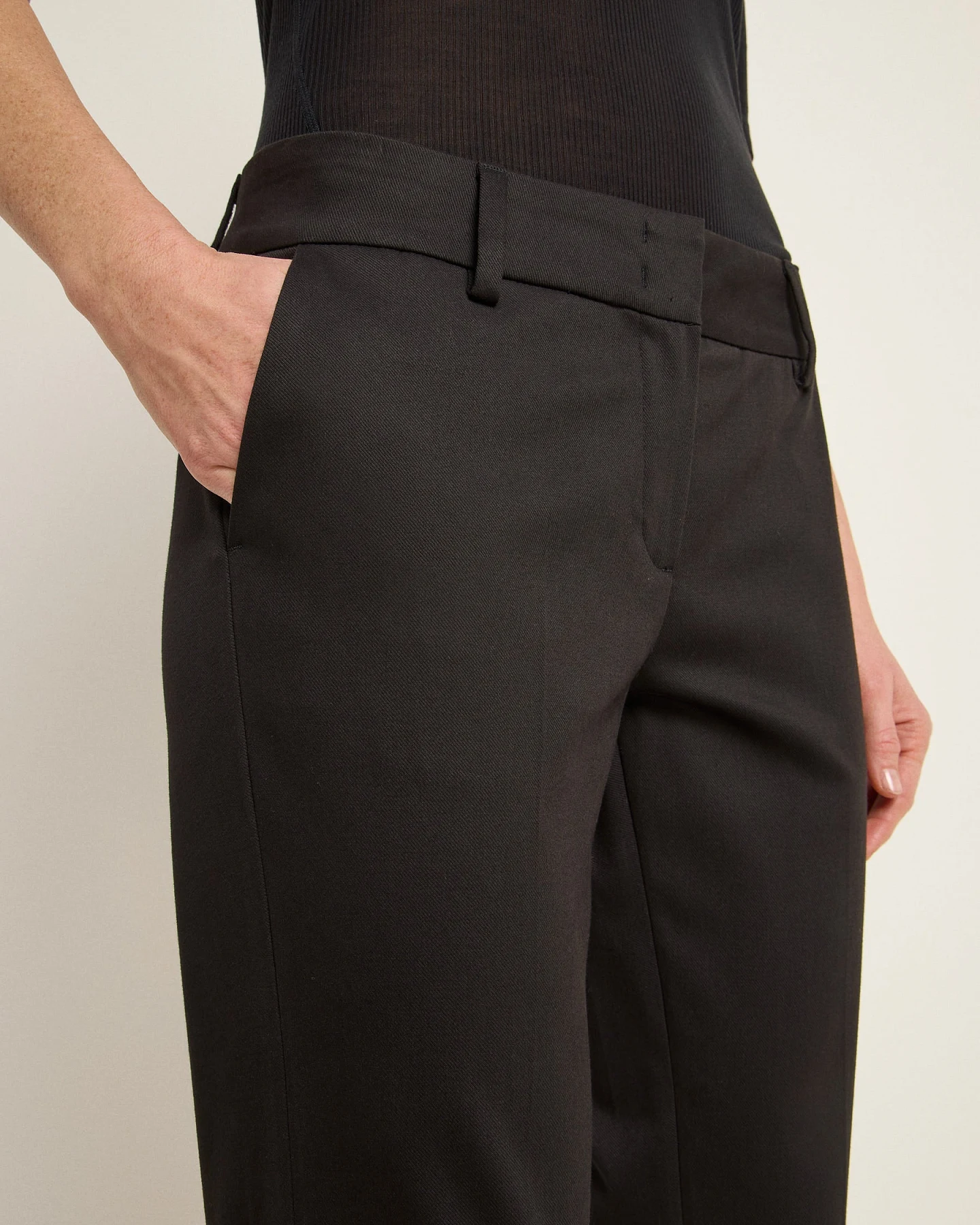 Hose mit schmalem Bein (OCS) – Ansicht 3