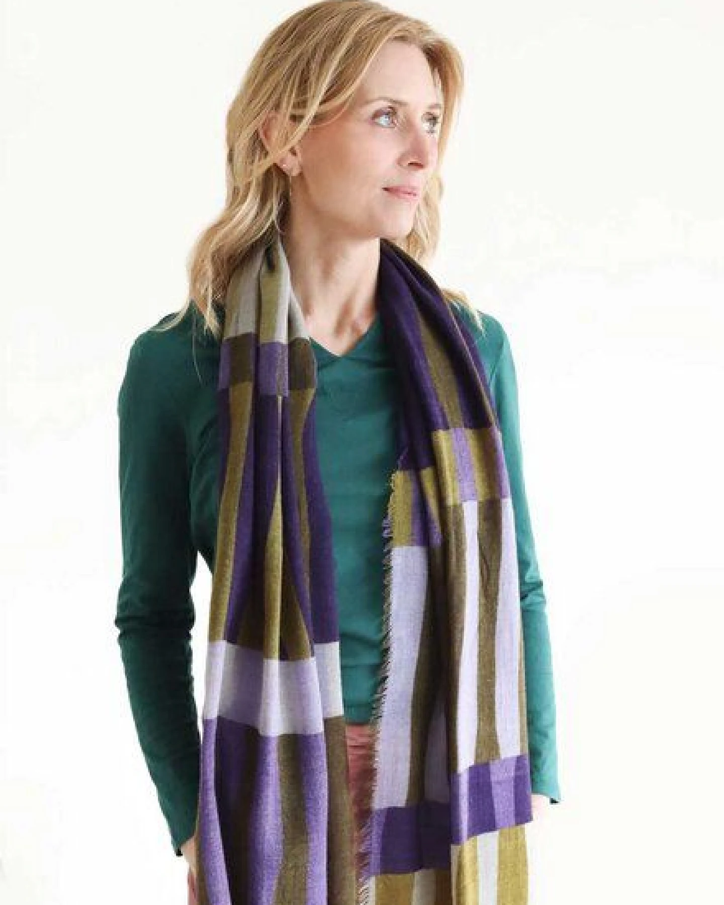 Djian Schal aus Merino-Wolle – STRIPES – mulesingfrei – Ansicht 2