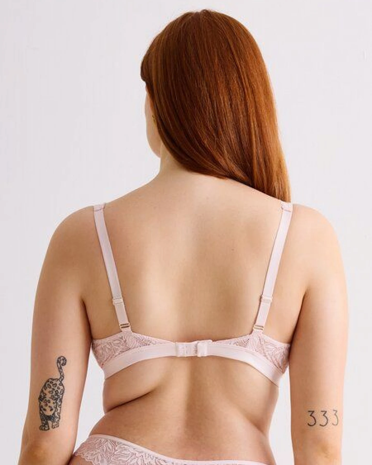 erlich textil Dreamy Lace Plunge Bra BH mit Spitze aus recyceltem Polyamid, made in Europe – Ansicht 3
