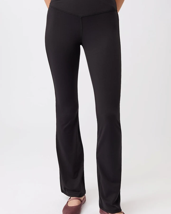 MANDALA Damen vegan Sporthose Flared Schwarz
