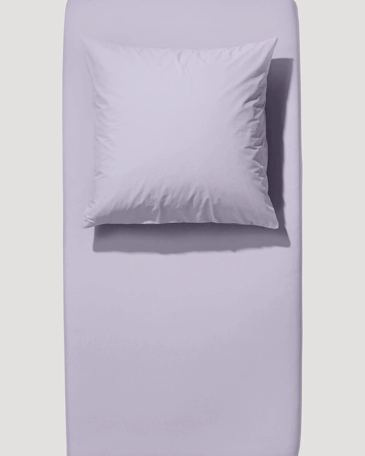 hessnatur Jersey Spannbettlaken aus Bio-Baumwolle - lila - Größe 90-100x200 cm – Ansicht 2