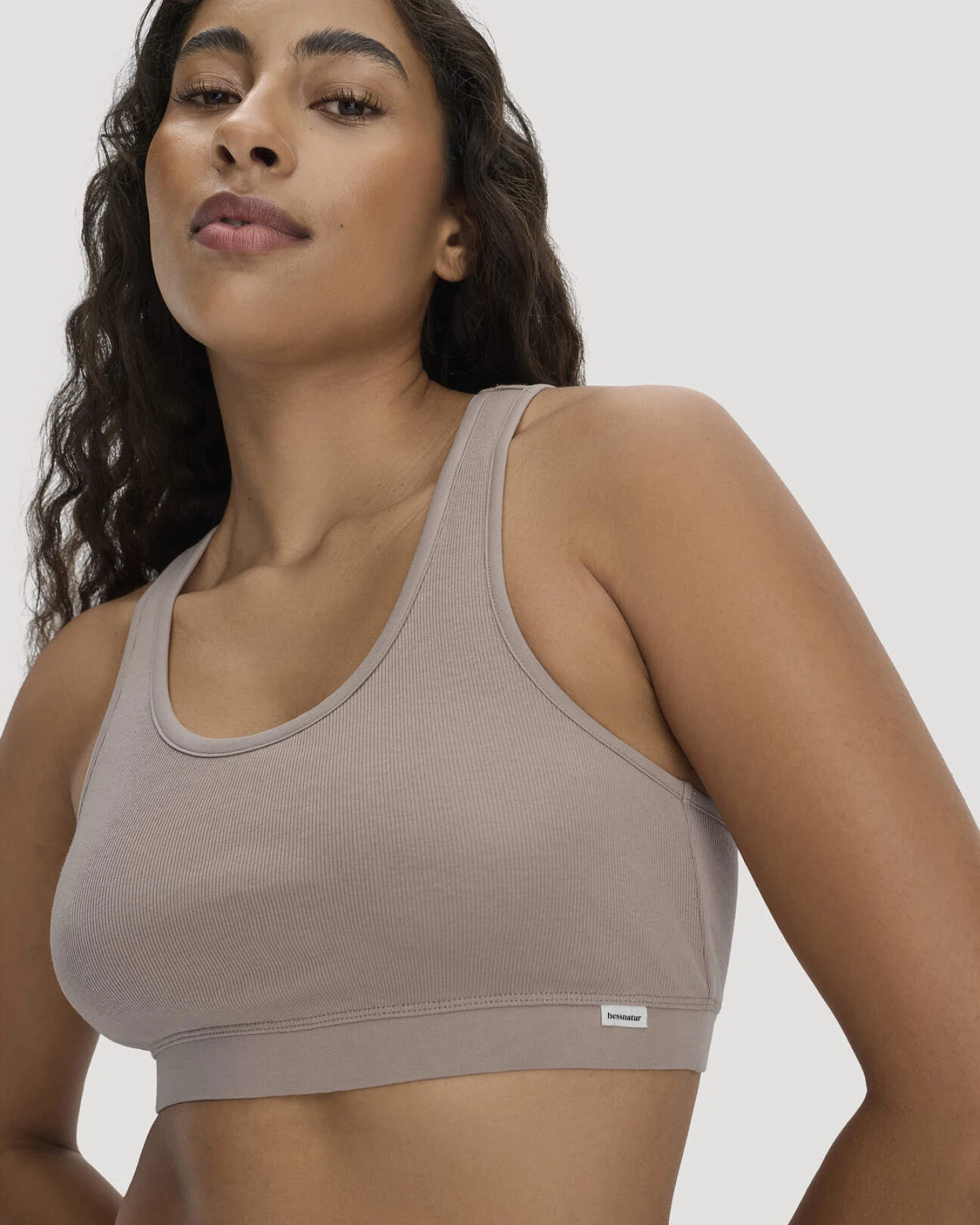 hessnatur Damen Bustier Racerback SOFT RIB aus Bio-Baumwolle - beige - Größe 34 – Ansicht 3