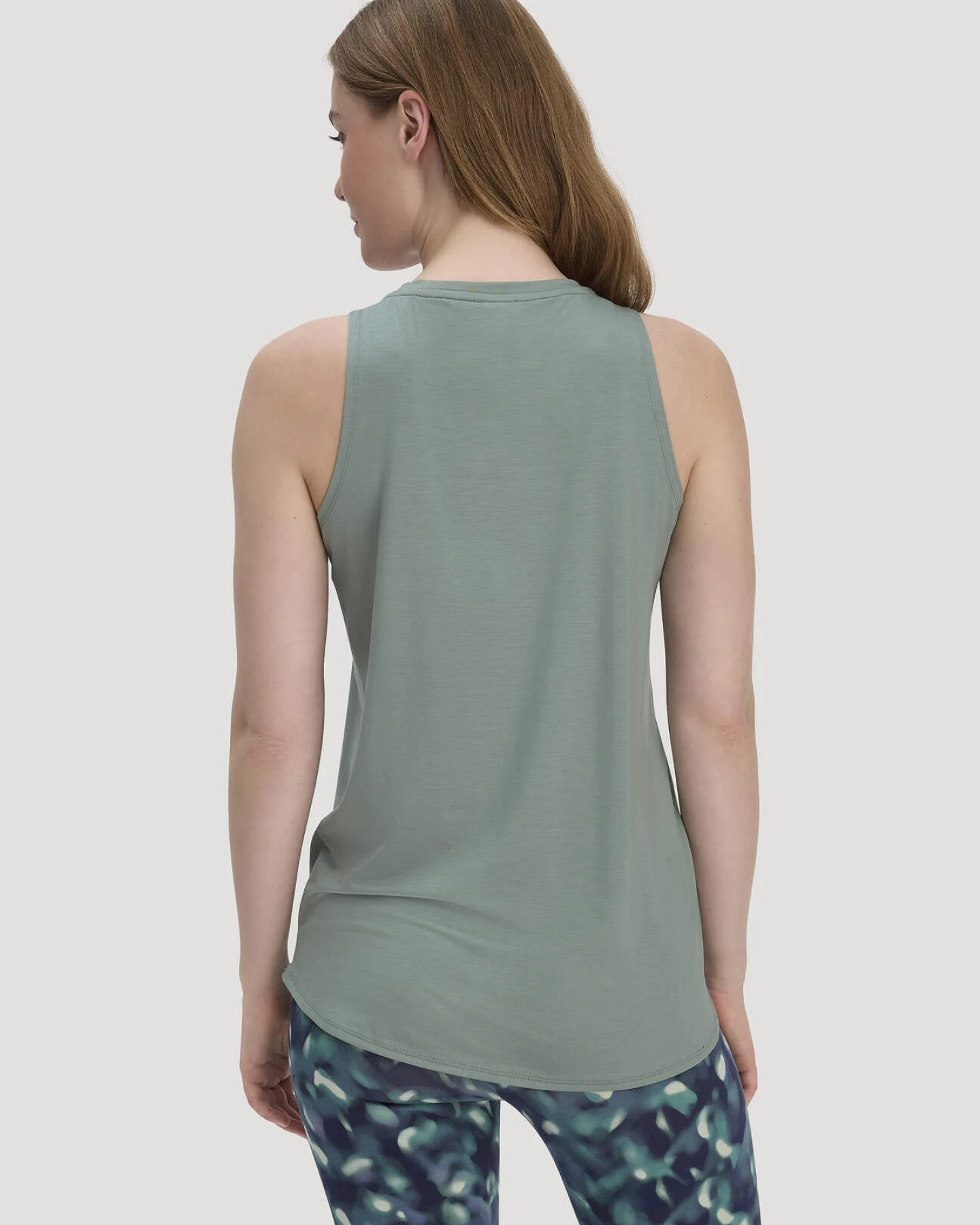 hessnatur Loungewear Top Regular ACTIVE COMFORT aus TENCEL™ Lyocell - grün - Größe 48 – Ansicht 3