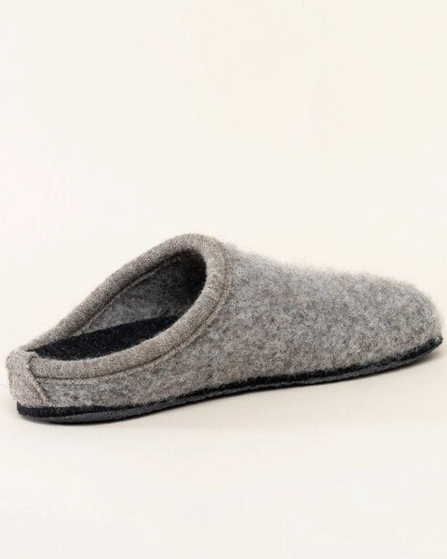 Gottstein Filz-Hausschuh ALP-COMFORT NATUR - Damen & Herren Pantoffel aus seltenen Schurwollen mit Komfort-Einlagesohle – Ansicht 3
