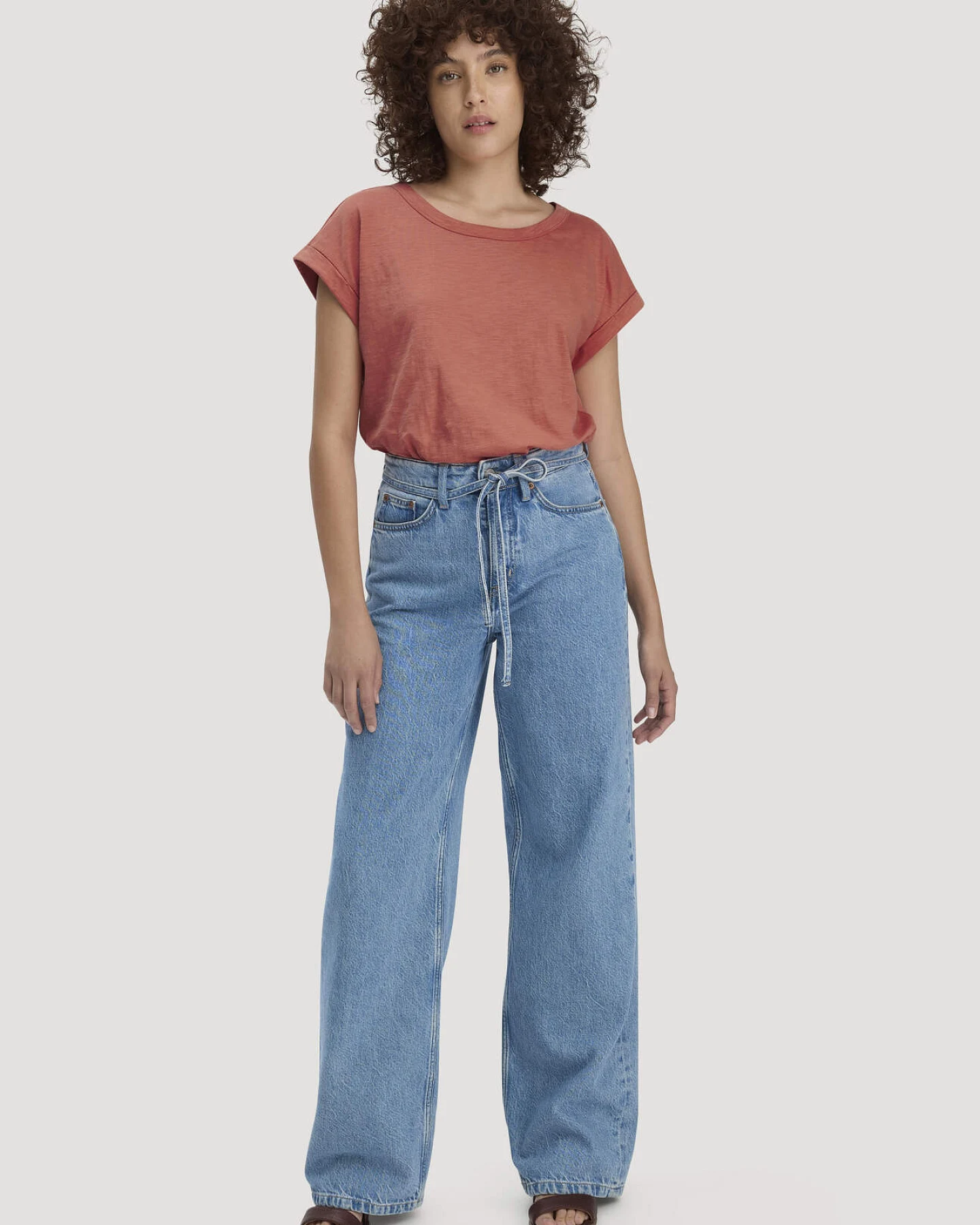 hessnatur Damen Light Slub T-Shirt Relaxed aus Bio-Baumwolle - orange - Größe 34 – Ansicht 2