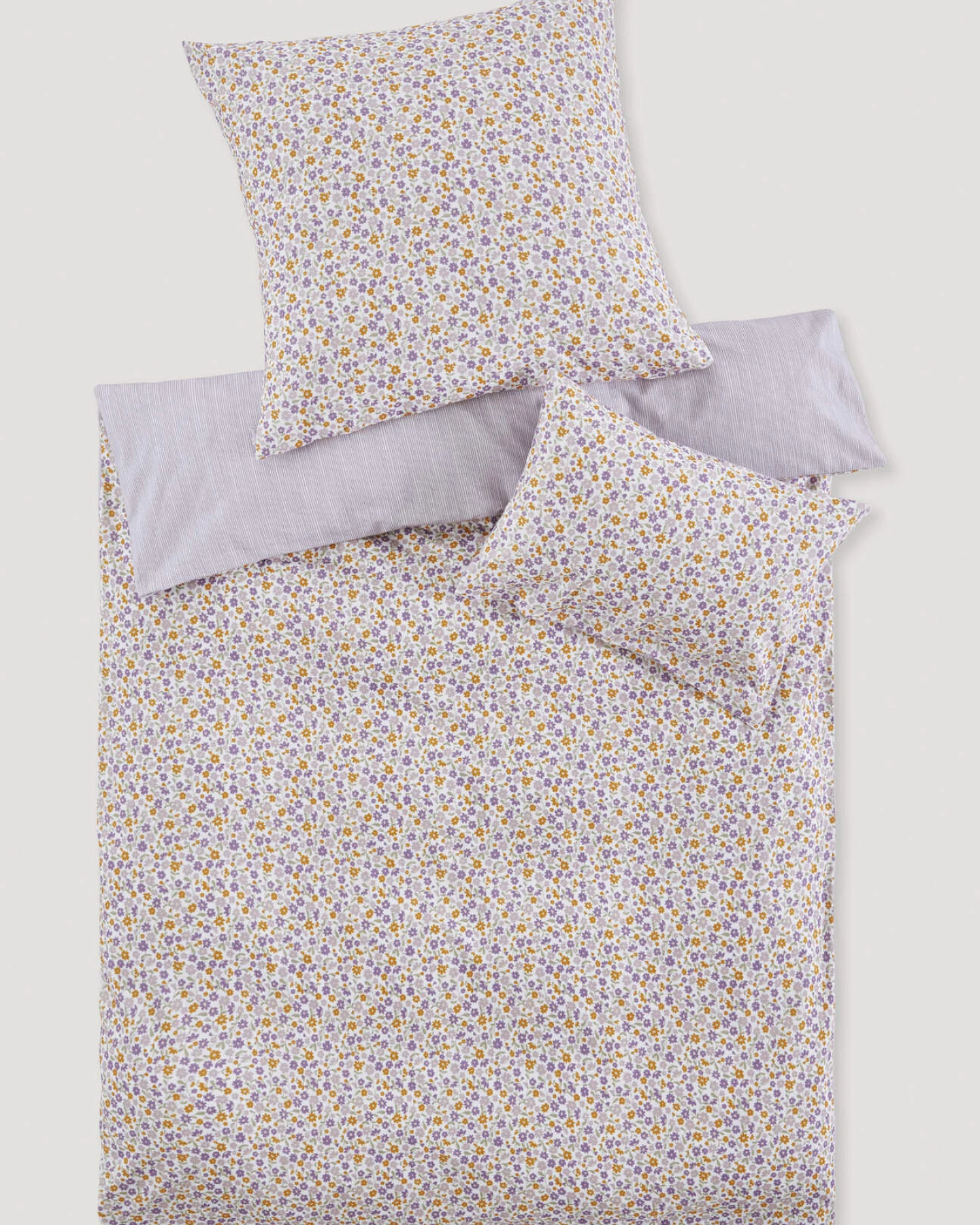 hessnatur Baby Biber Wende-Bettwäsche Set aus Bio-Baumwolle - lila - Größe 135x200 / 80x80 cm – Ansicht 2