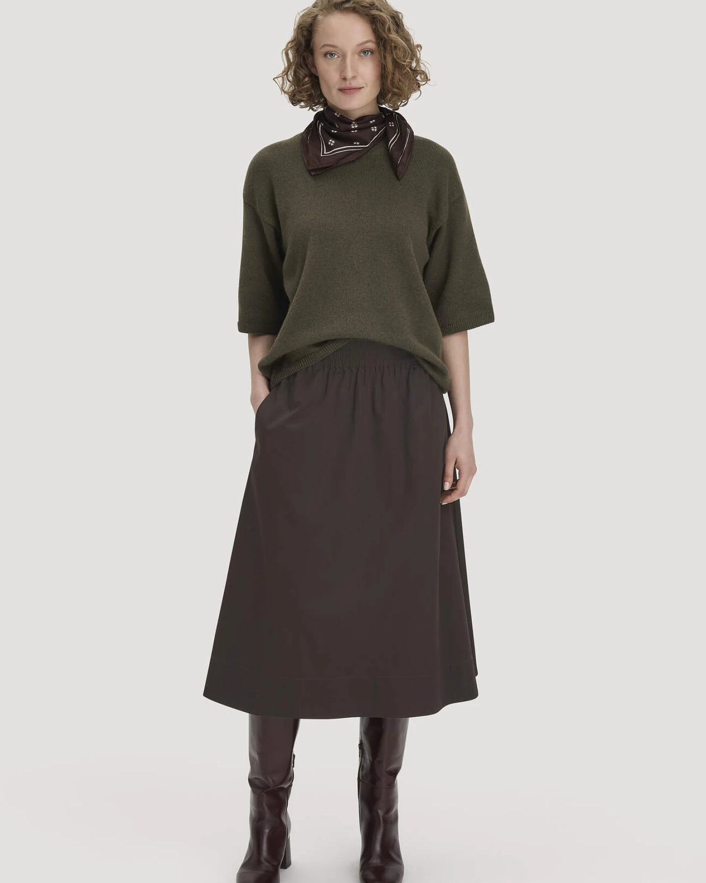 hessnatur Damen Strick Pullover Oversize aus Bio-Merinowolle mit Bio-Baumwolle - grün - Größe XL – Ansicht 2