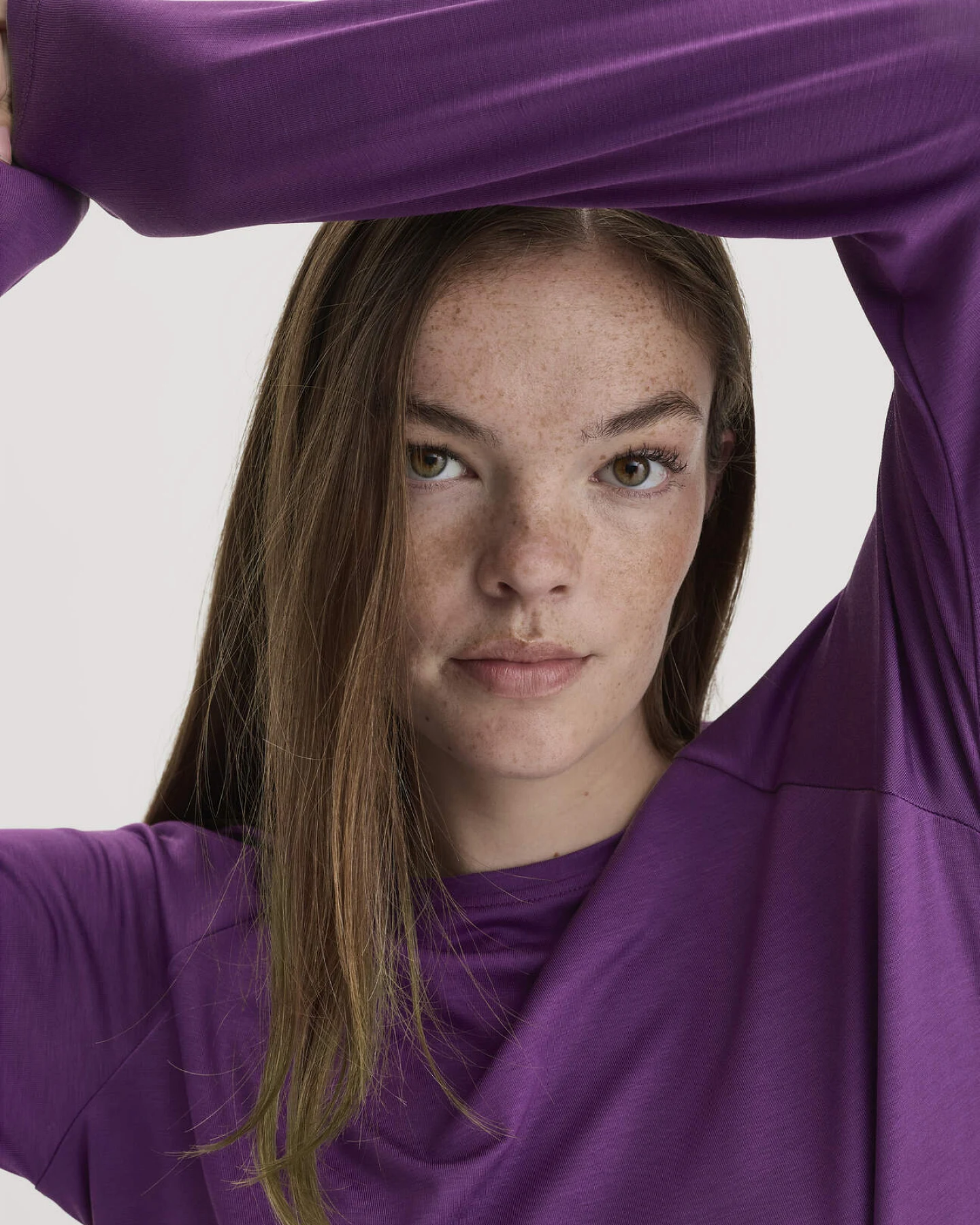 hessnatur Loungewear Longsleeve Regular ACTIVE COMFORT aus TENCEL™ Lyocell - lila - Größe 38 – Ansicht 4