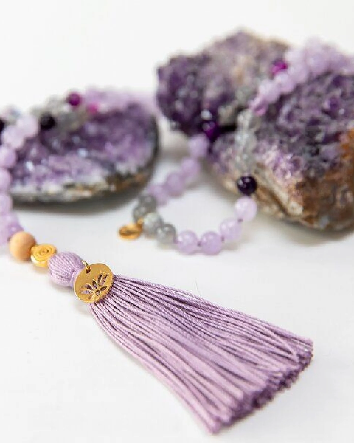 Divasya Mala-Kette "Peaceful Mind" mit Amethyst & Mondstein – Ansicht 3