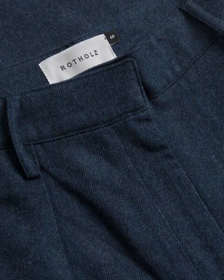 Blau