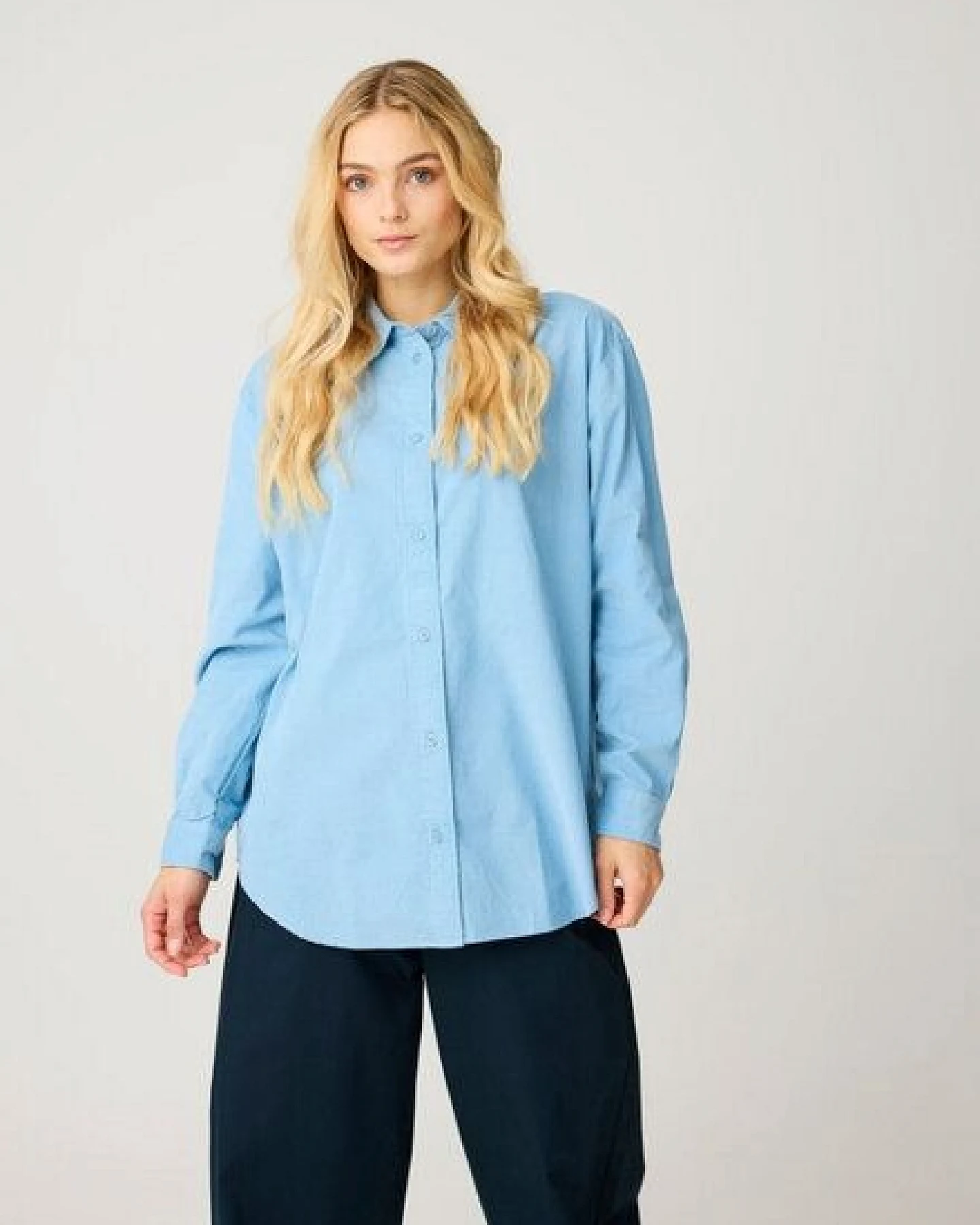 KnowledgeCotton Apparel Lockeres Cordhemd VEGA aus Bio-Baumwolle – Ansicht 2