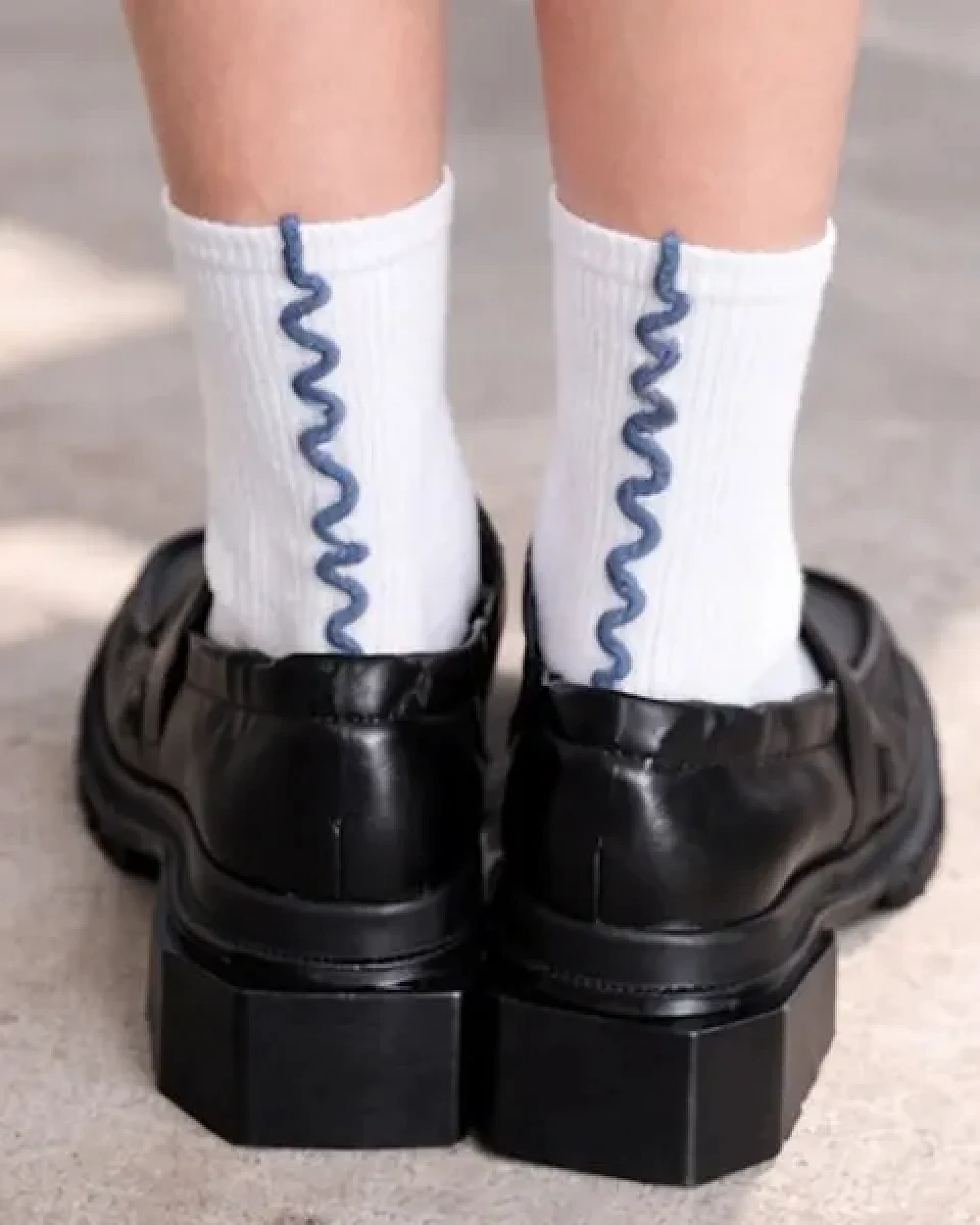 JAN N JUNE Socken Overlock – Ansicht 2