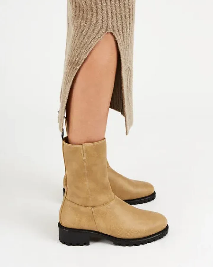 NINE TO FIVE #malá - veganer Snow Boot mit recycelter Profilsohle