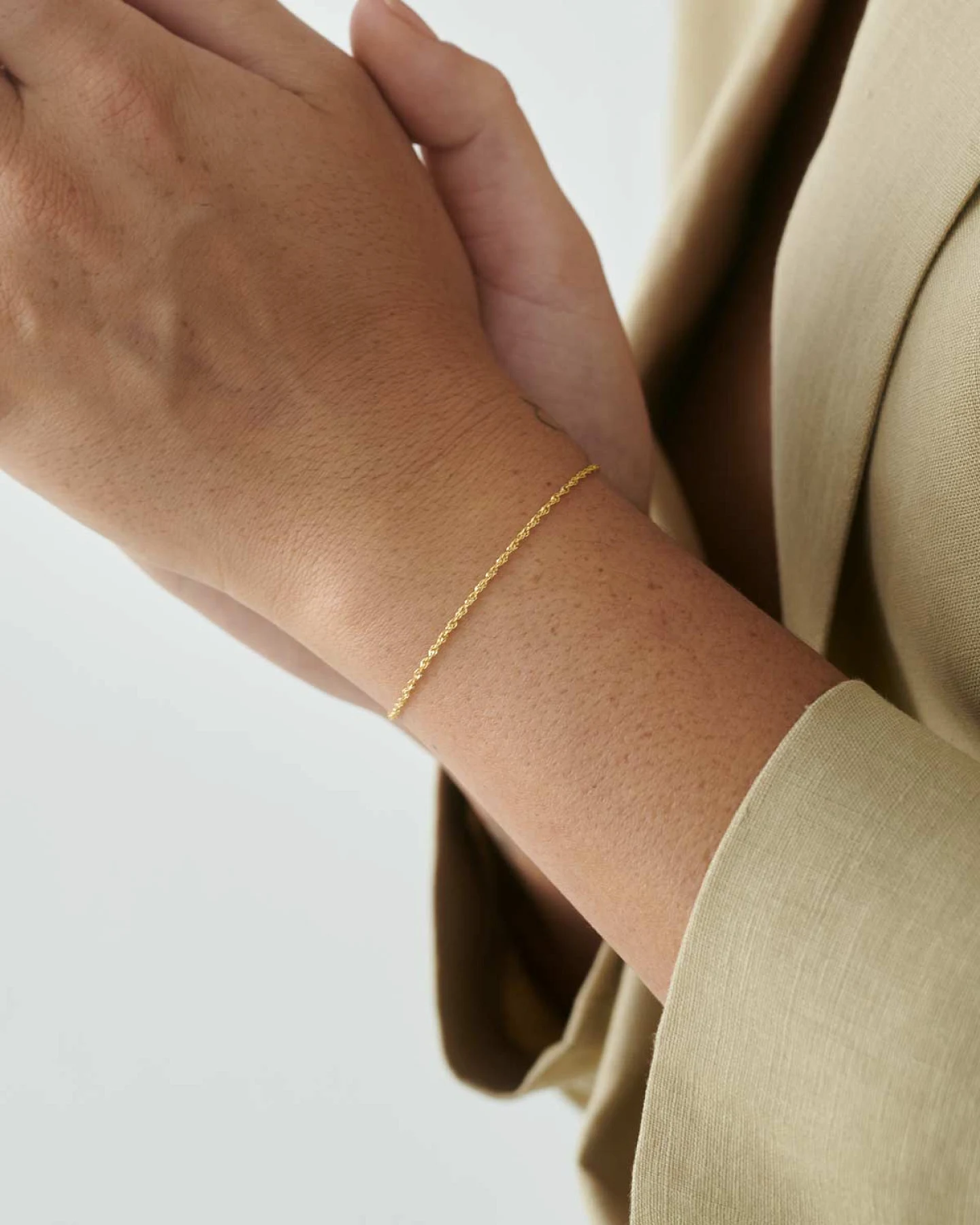 Dear Darling Berlin Damen vegan Armband The Heavenly 14k Echtgold – Ansicht 2