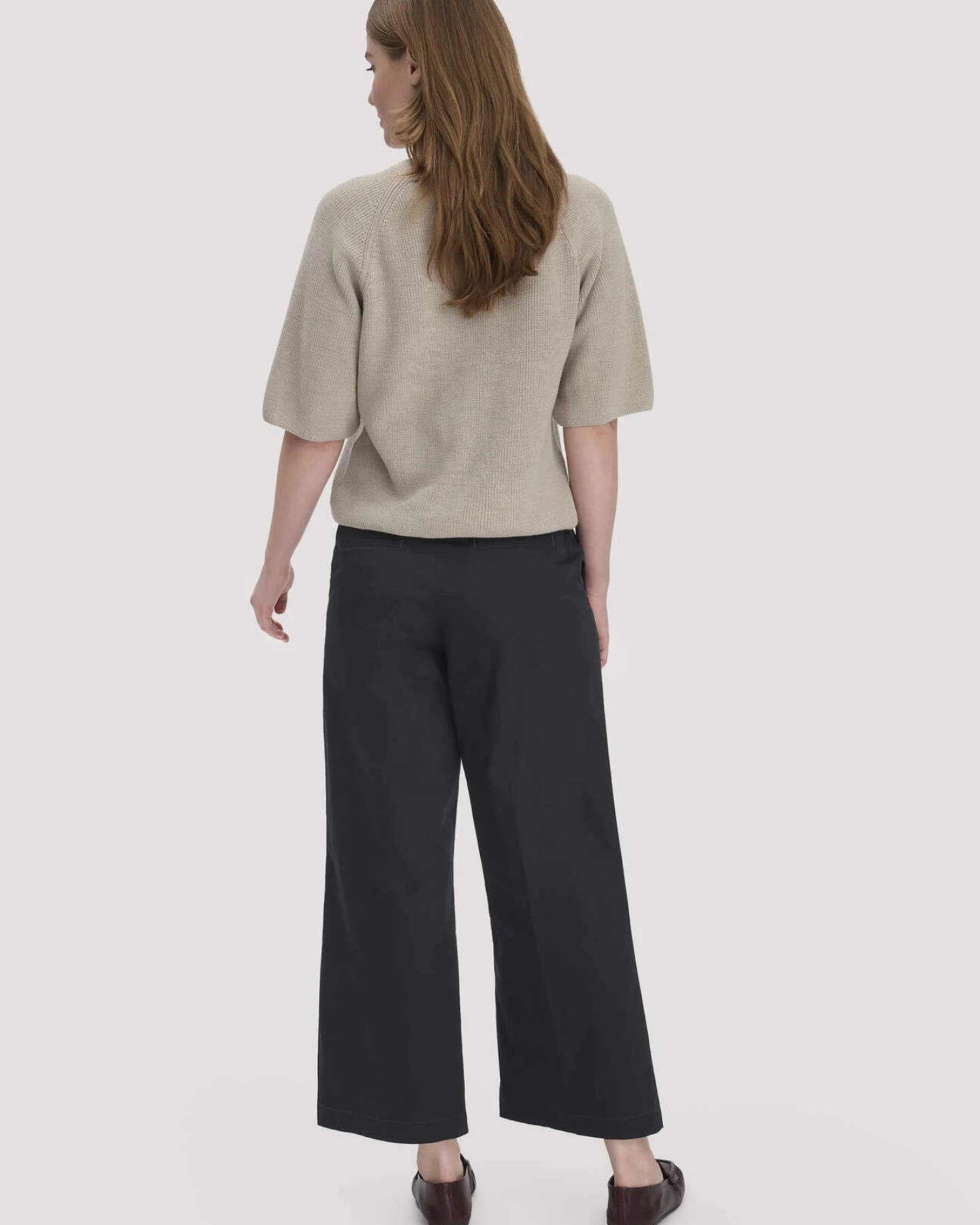 hessnatur Damen Hose Culotte Regular aus Bio-Baumwolle - schwarz - Größe 42 – Ansicht 2