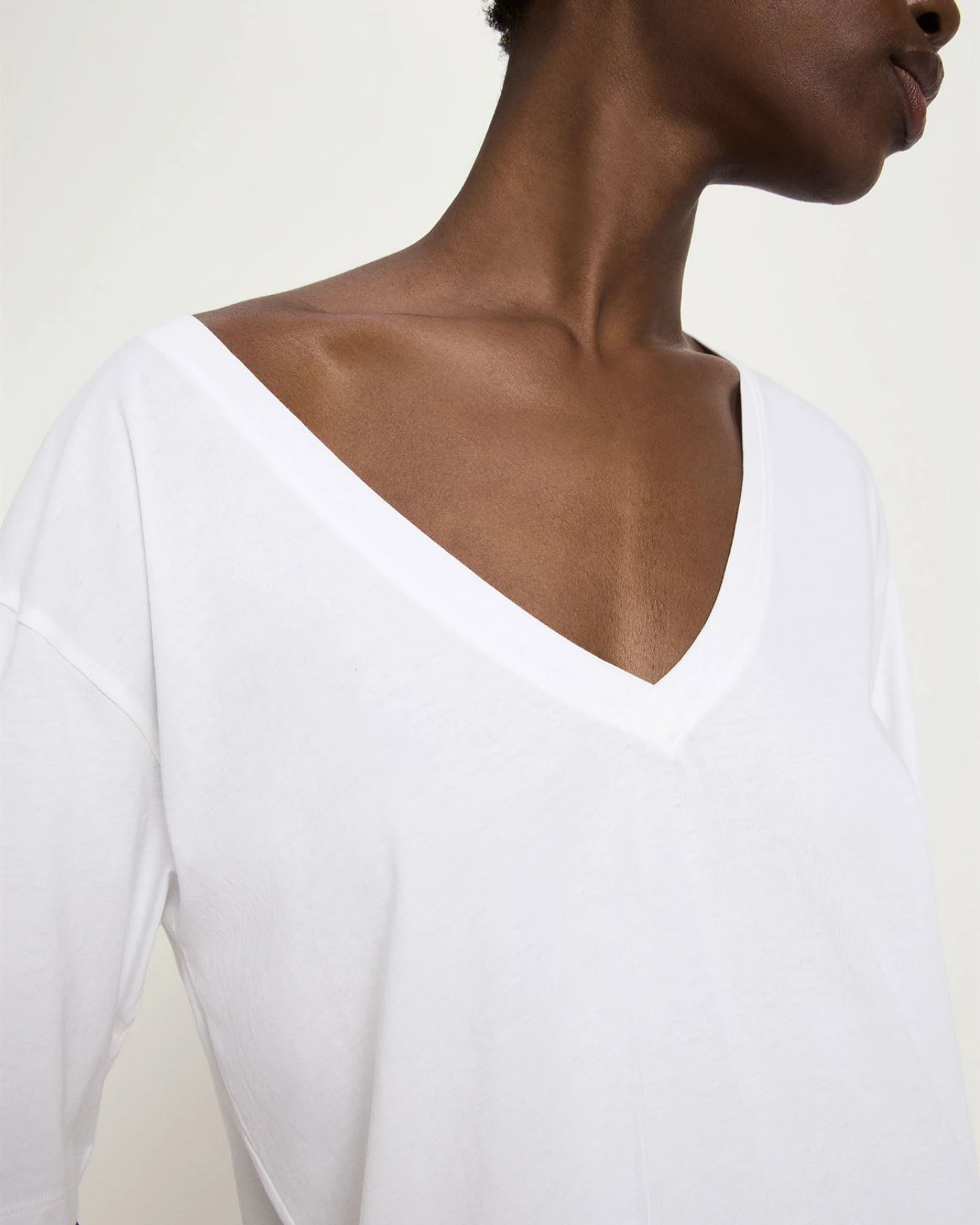 Shirt mit V-Ausschnitt (GOTS) – Ansicht 3