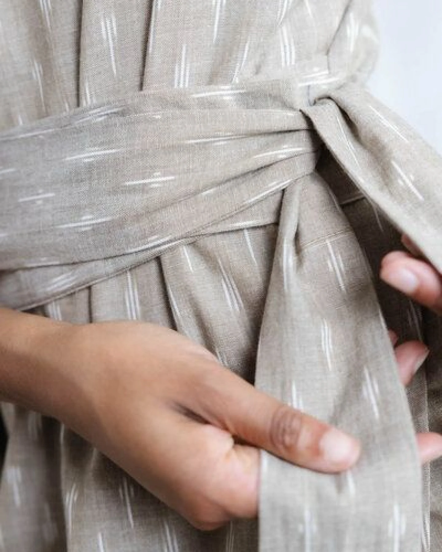 Jyoti - Fair Works Bio-Baumwoll Kleid Agnila – Ansicht 4
