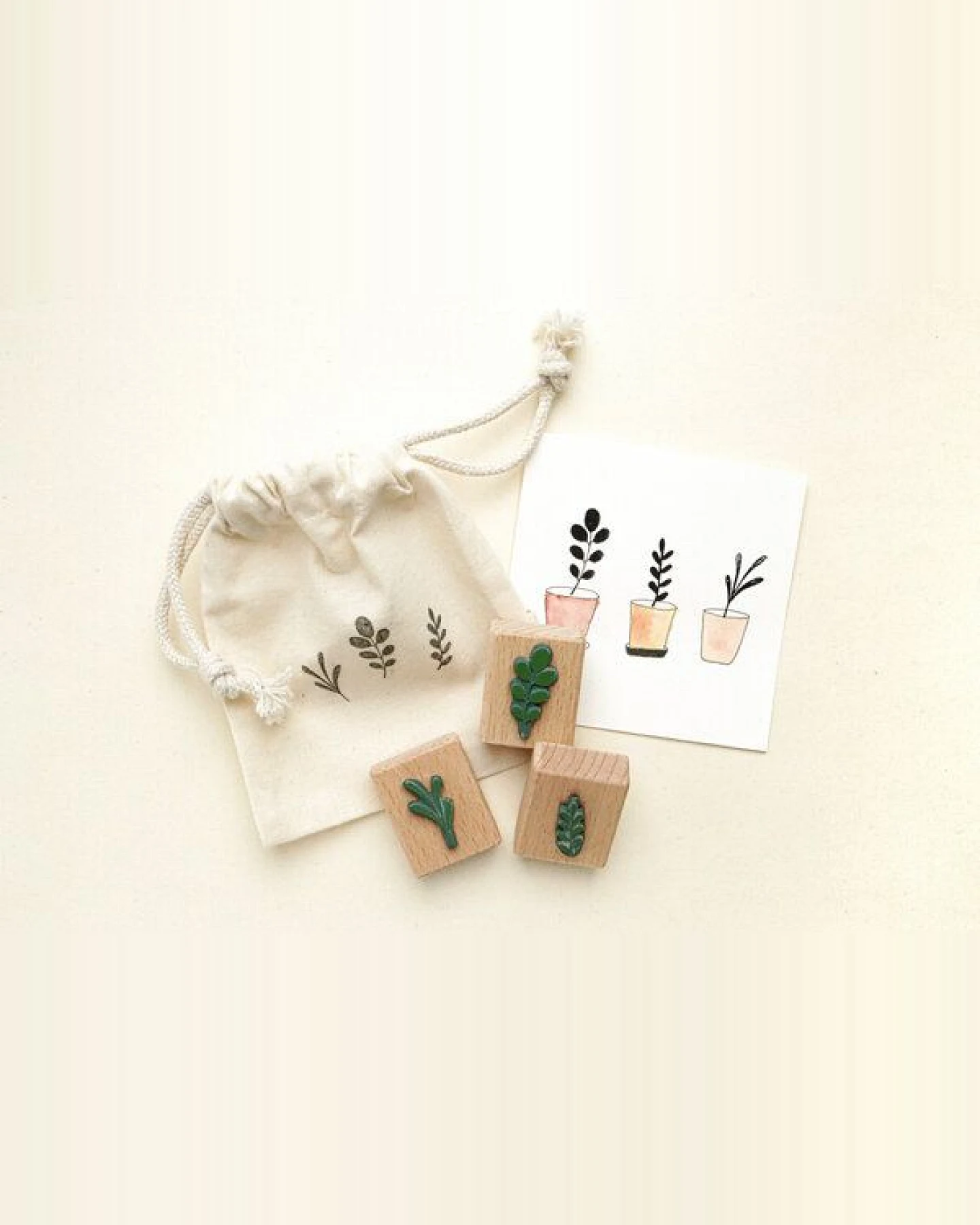 STUDIO KARAMELO Stempel Set DREI PFLÄNZCHEN – Ansicht 2