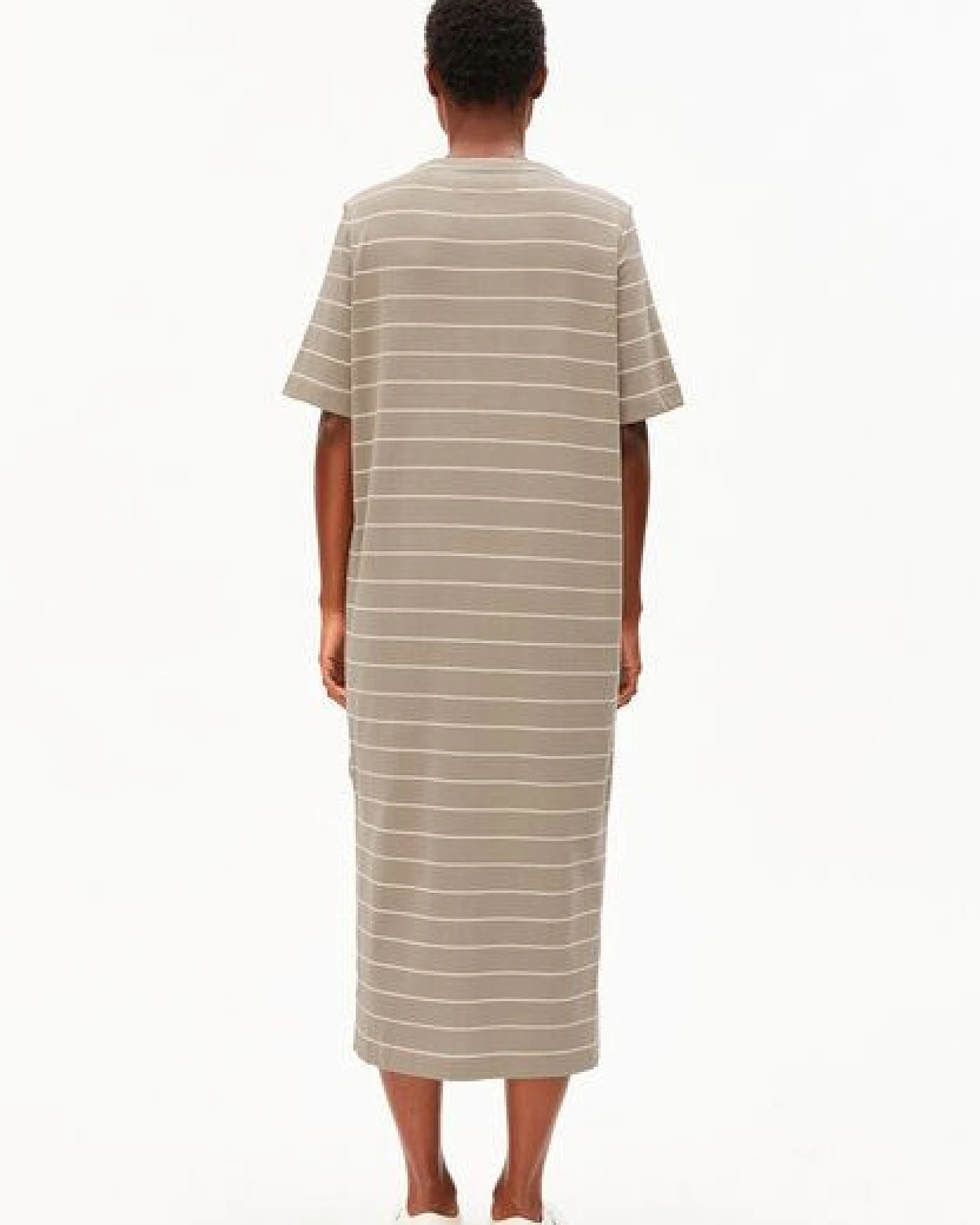 ARMEDANGELS XELINAA FINE STRIPE Damen Heavyweight Jerseykleid aus recyceltem Baumwoll Mix – Ansicht 2