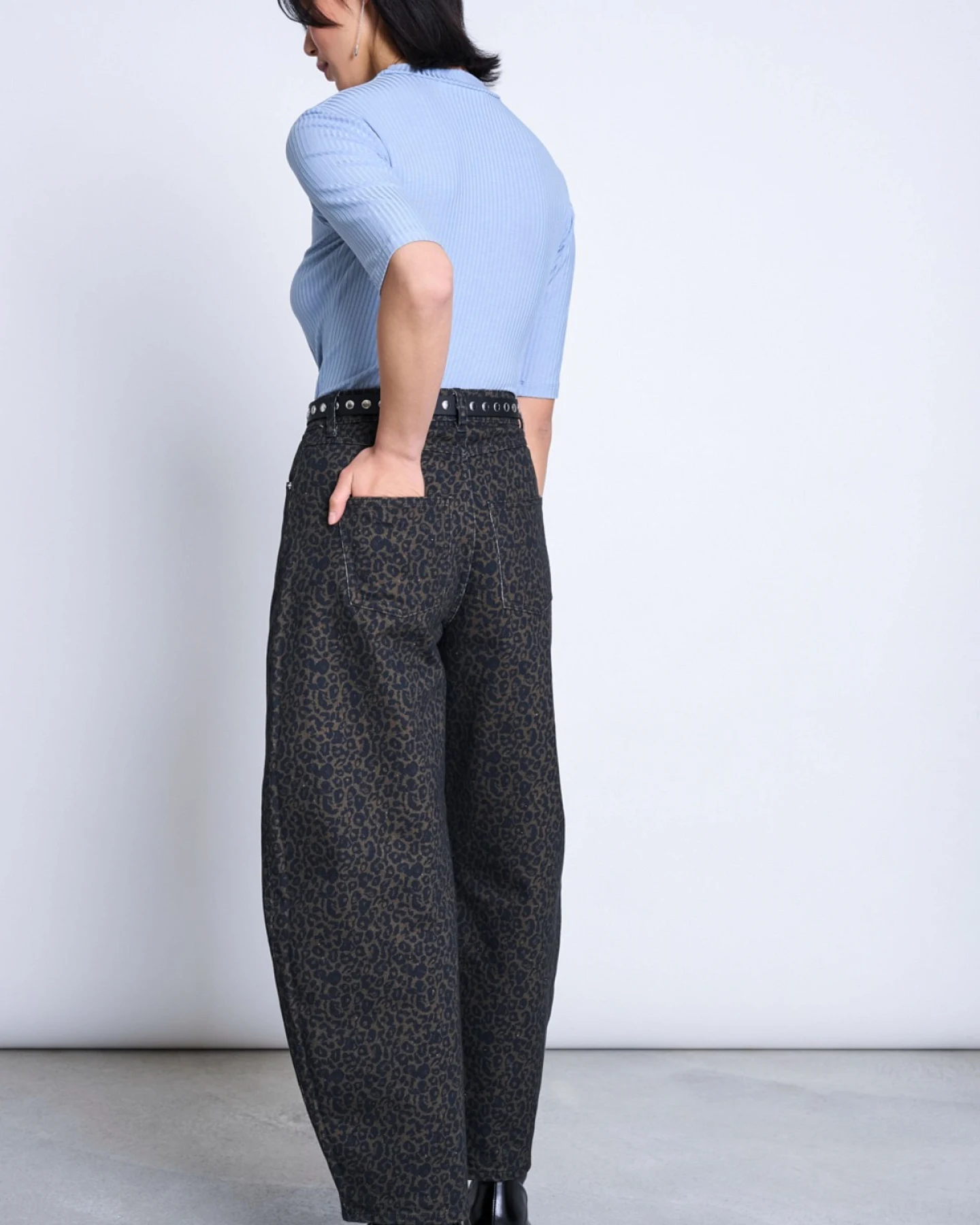 Hose Faya Leo Print Braun – Ansicht 4