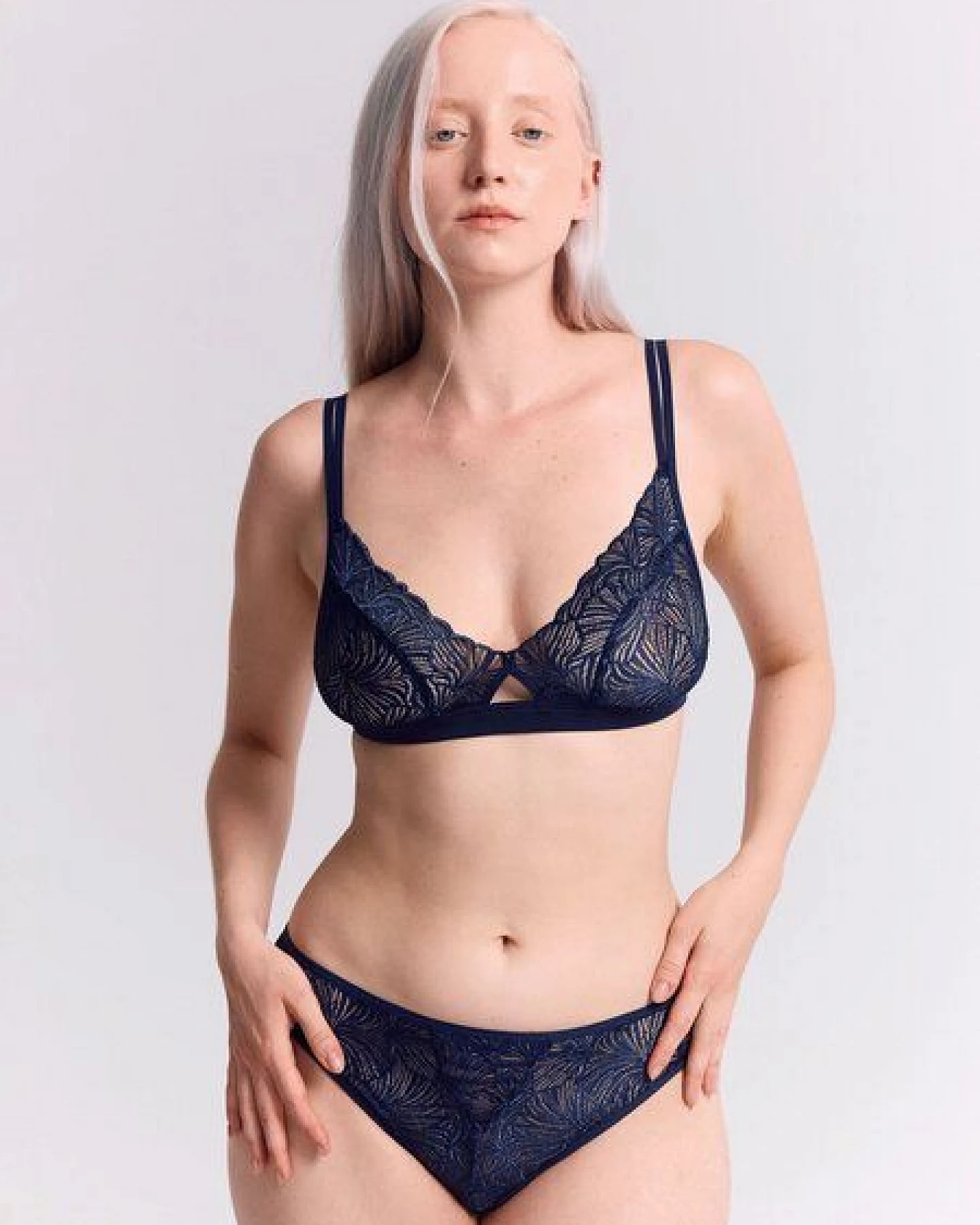 erlich textil Fluid Lace bügelloser Cut-Out Bralette mit Spitze aus recyceltem Polyamid, made in Europe – Ansicht 3