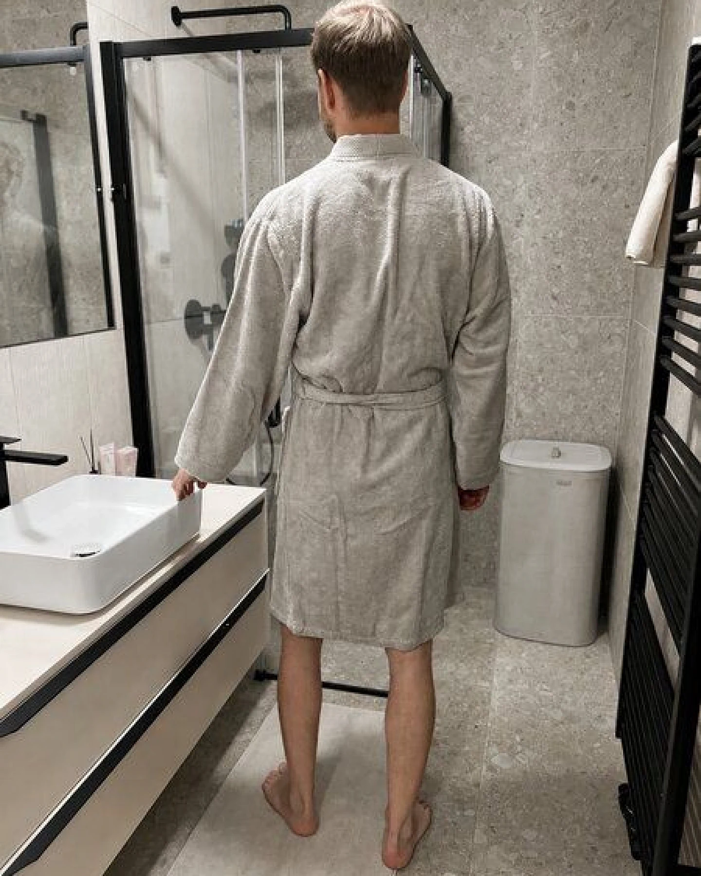 Pamukia Premium-Frottee-Bademantel aus GOTS-zertifizierter Bio-Baumwolle – Unisex – Ansicht 2