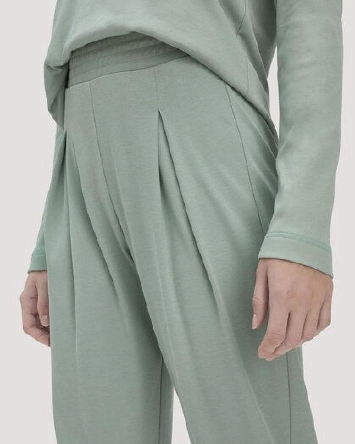 hessnatur Pyjama Regular PURE NATURE aus reiner Bio-Baumwolle – Ansicht 4