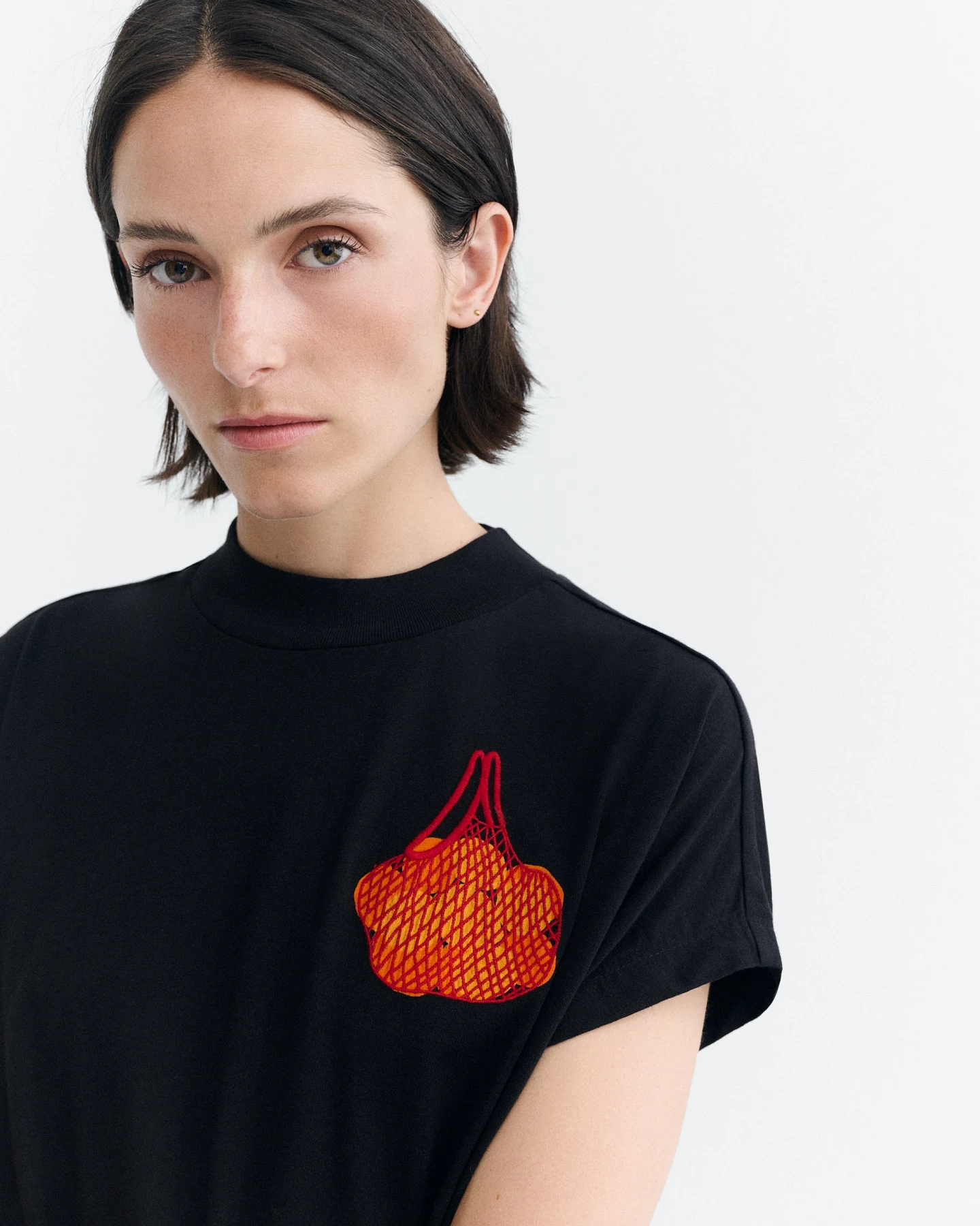 Thinking MU Damen vegan T-Shirt Volta Mandarins Mit Stickerei Schwarz – Ansicht 2