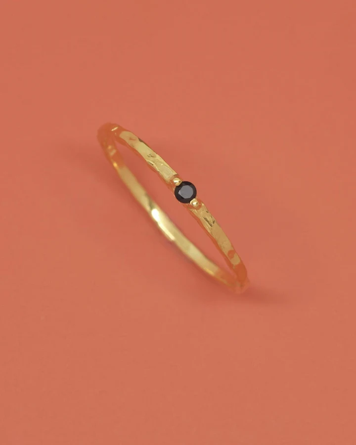 fejn Damen vegan Ring Gehämmertes Schwarzgold