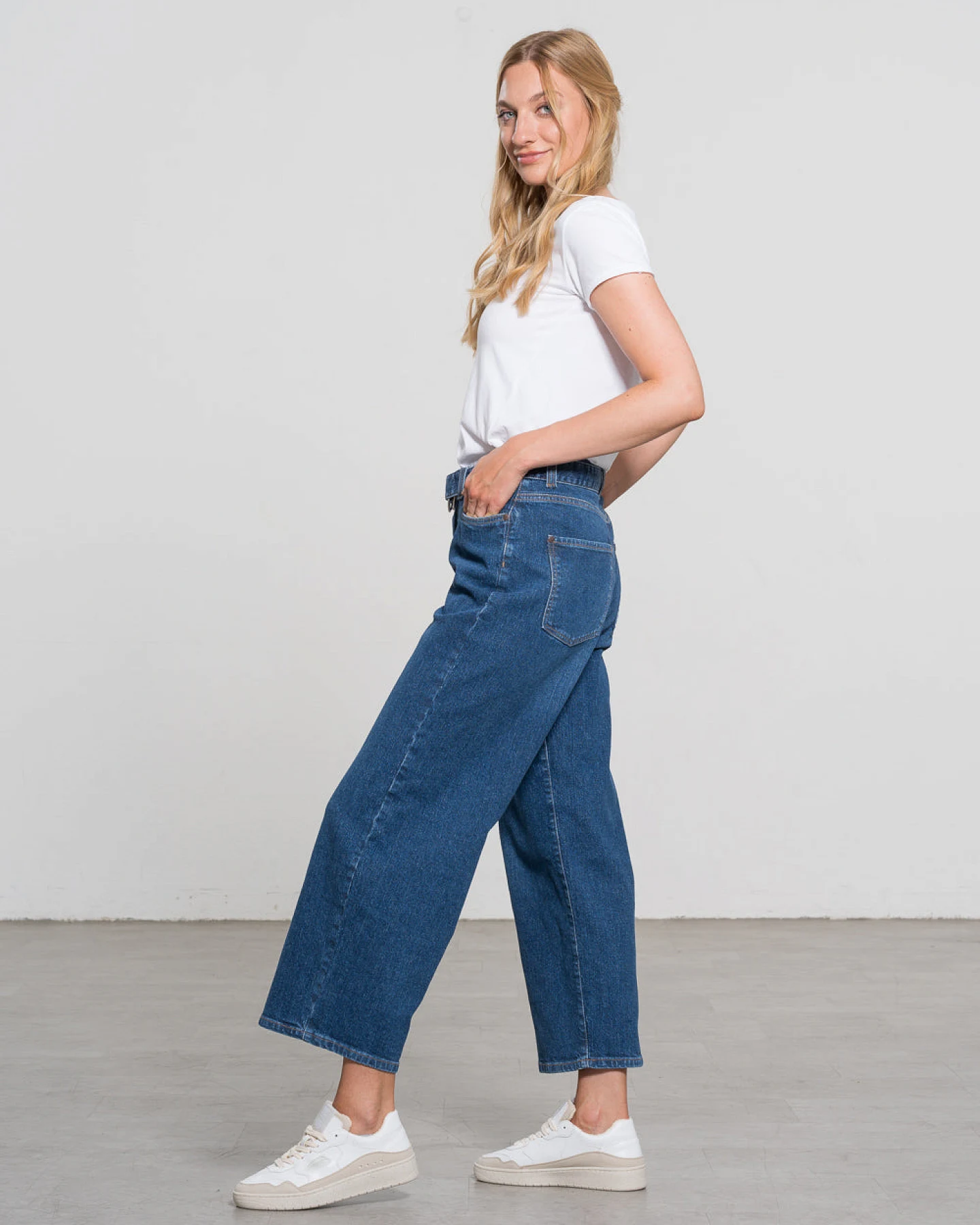 Feuervogl Damen vegan Jeans Flora Medium Blau – Ansicht 2