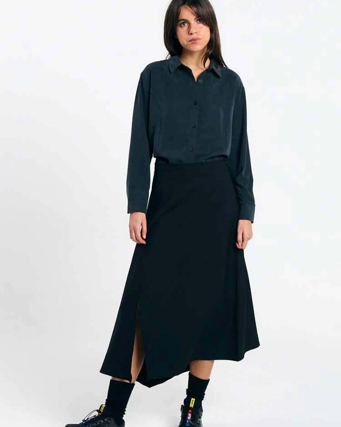 SUITE13LAB Damen vegan Shirt Lisboa Schwarz – Ansicht 2