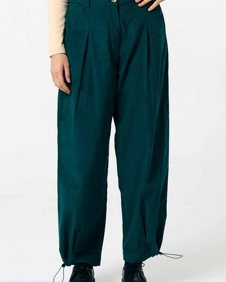 SUITE13LAB Damen vegan Hose Nine In Dunkelgrün