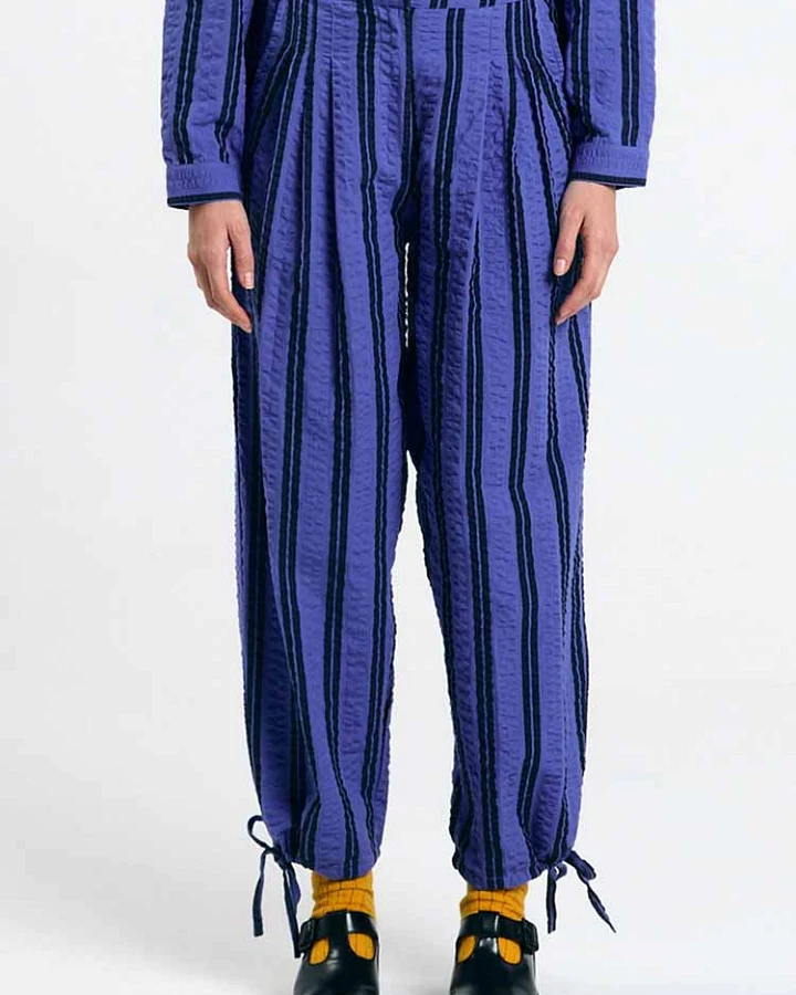 SUITE13LAB Damen vegan Hose Nazare Stripes Blau