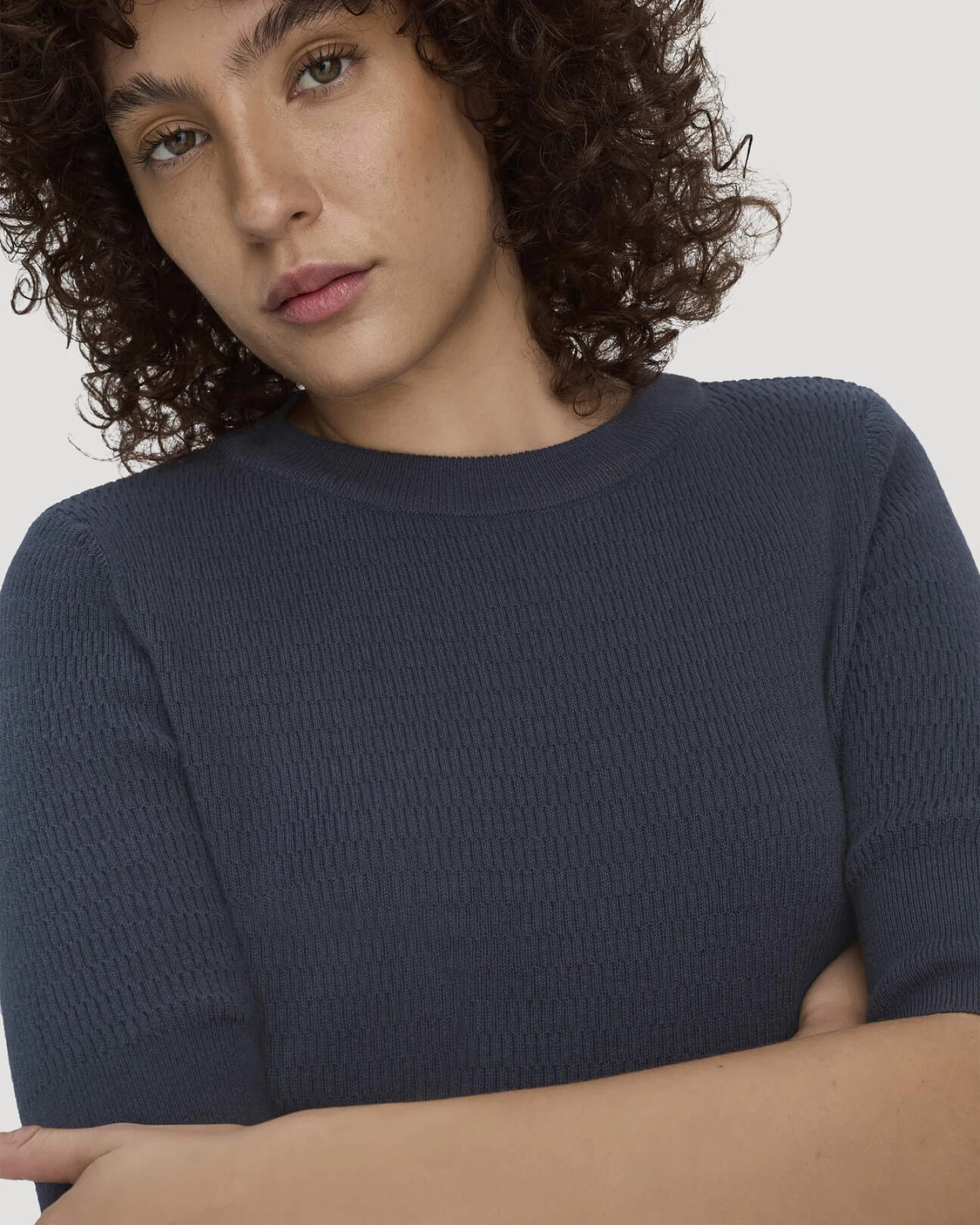 hessnatur Damen Strick Kleid Regular aus Bio-Baumwolle und Wolle - blau - Größe L – Ansicht 3