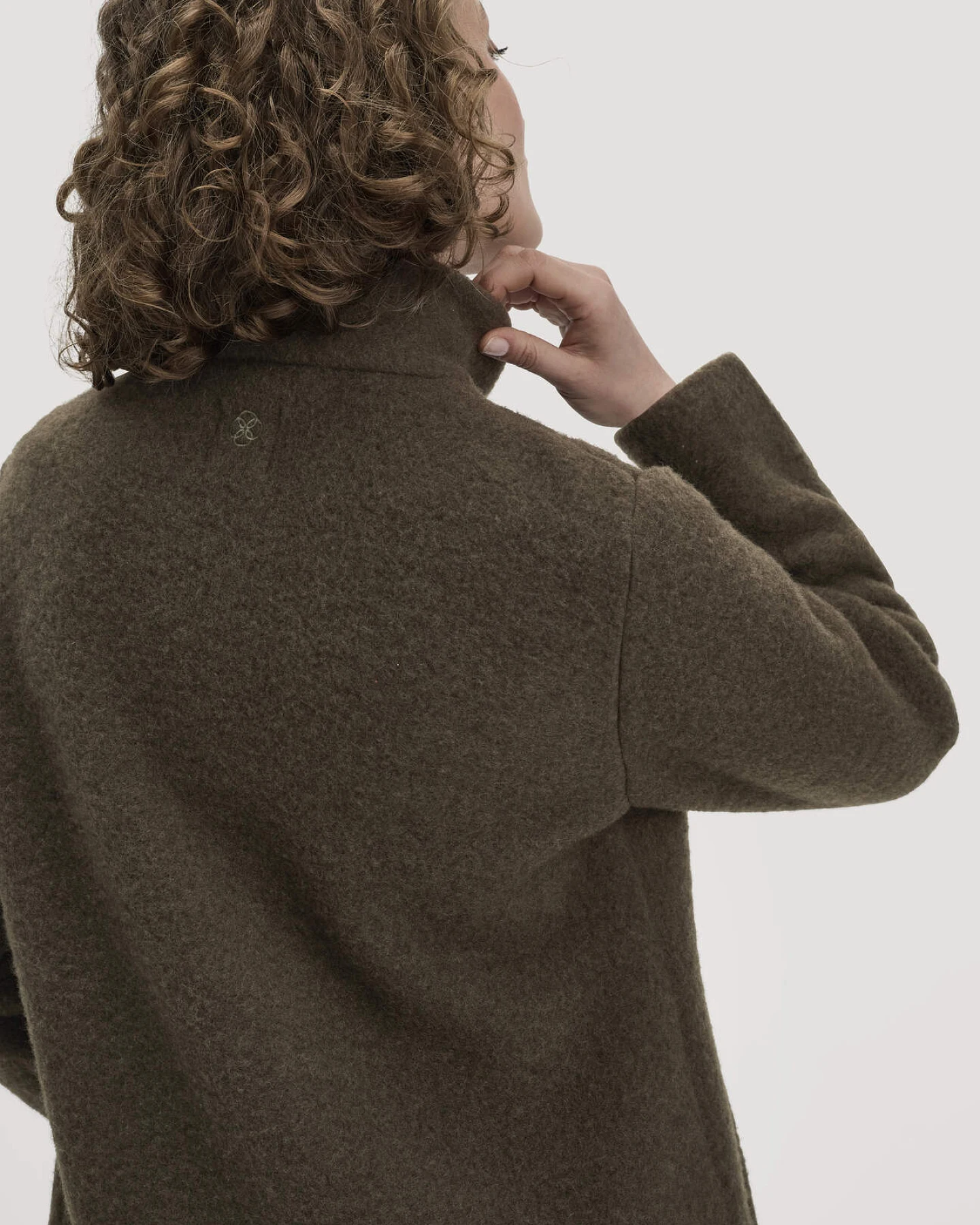 hessnatur Damen Wollfleece Mantel Regular aus Bio-Merinowolle - grün - Größe 44 – Ansicht 3