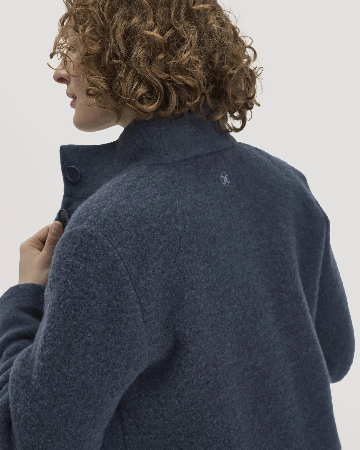 hessnatur Damen Wollfleece Mantel Regular aus Bio-Merinowolle - blau - Größe 44 – Ansicht 3