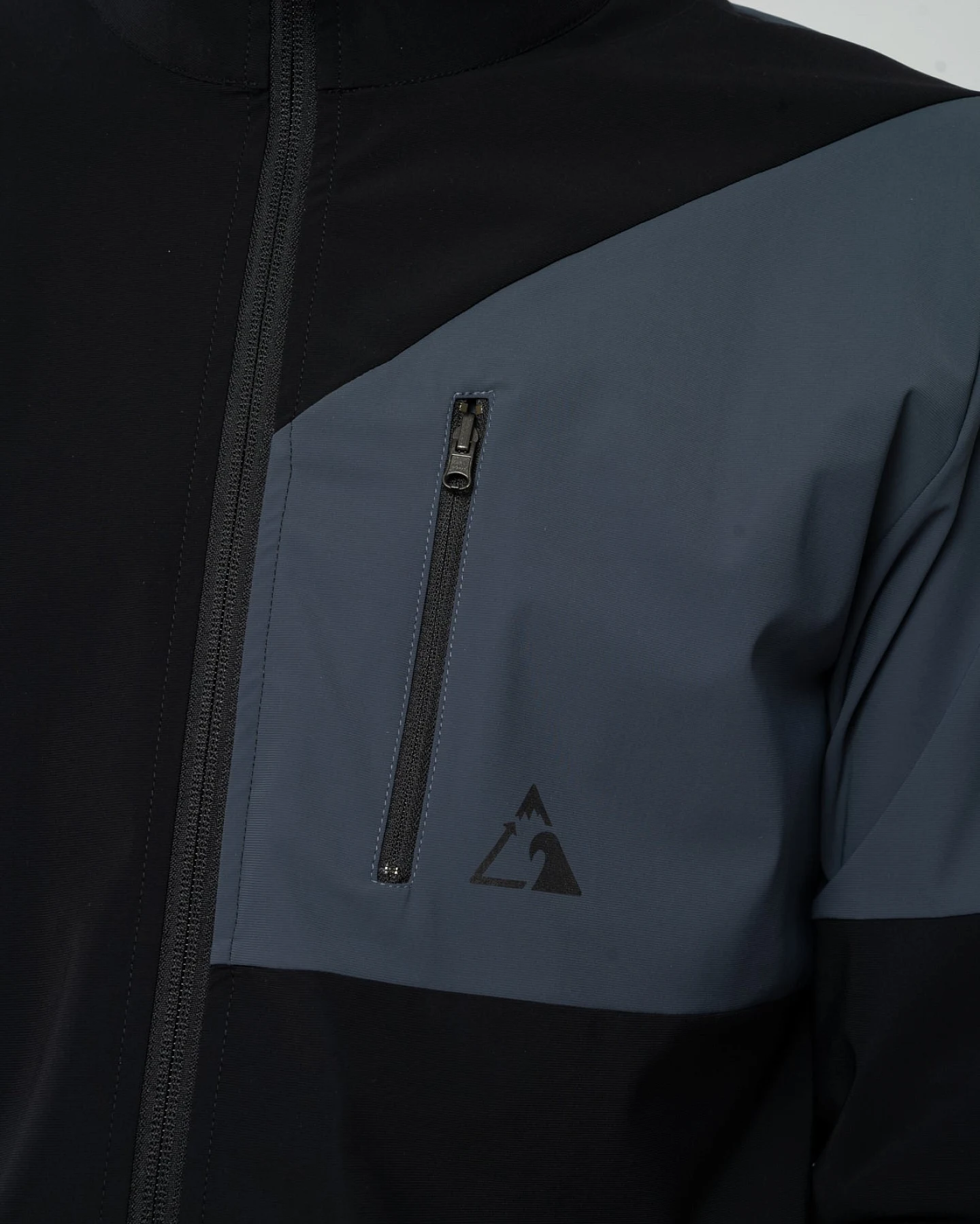 Sportjacke aus ECONYL® – Ansicht 2