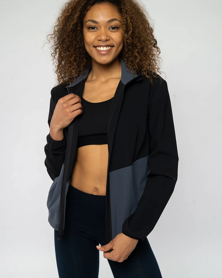 Sportjacke aus ECONYL®