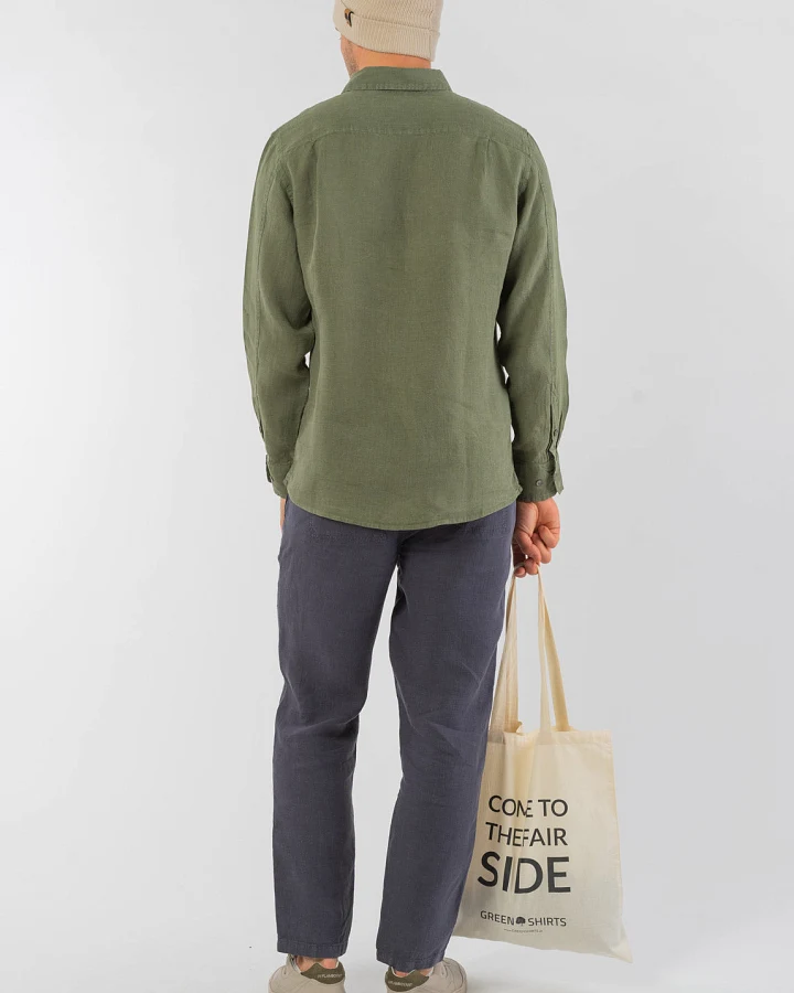 Feines Hemd mit Brusttasche aus Hanf