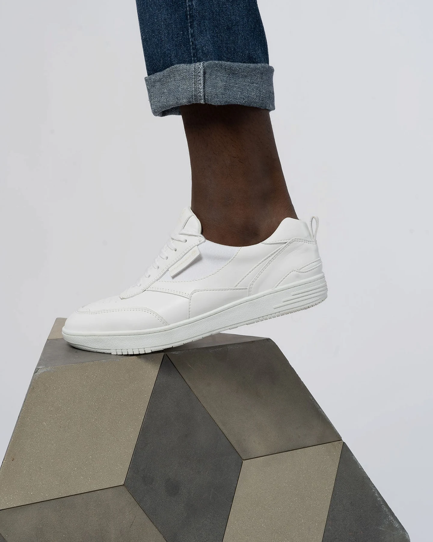 White Schuhe aus recyceltem Polyester – Ansicht 3
