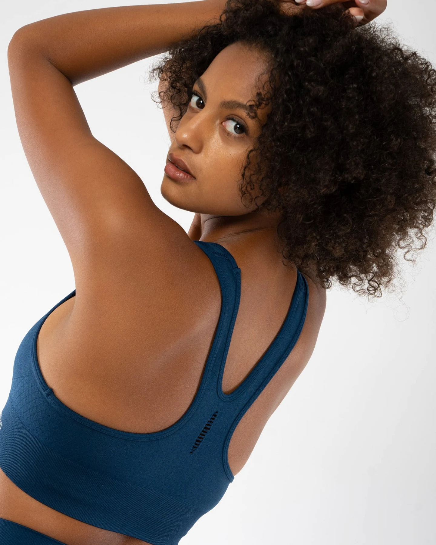 Active Short Sport Top aus recyceltem Polyester – Ansicht 6