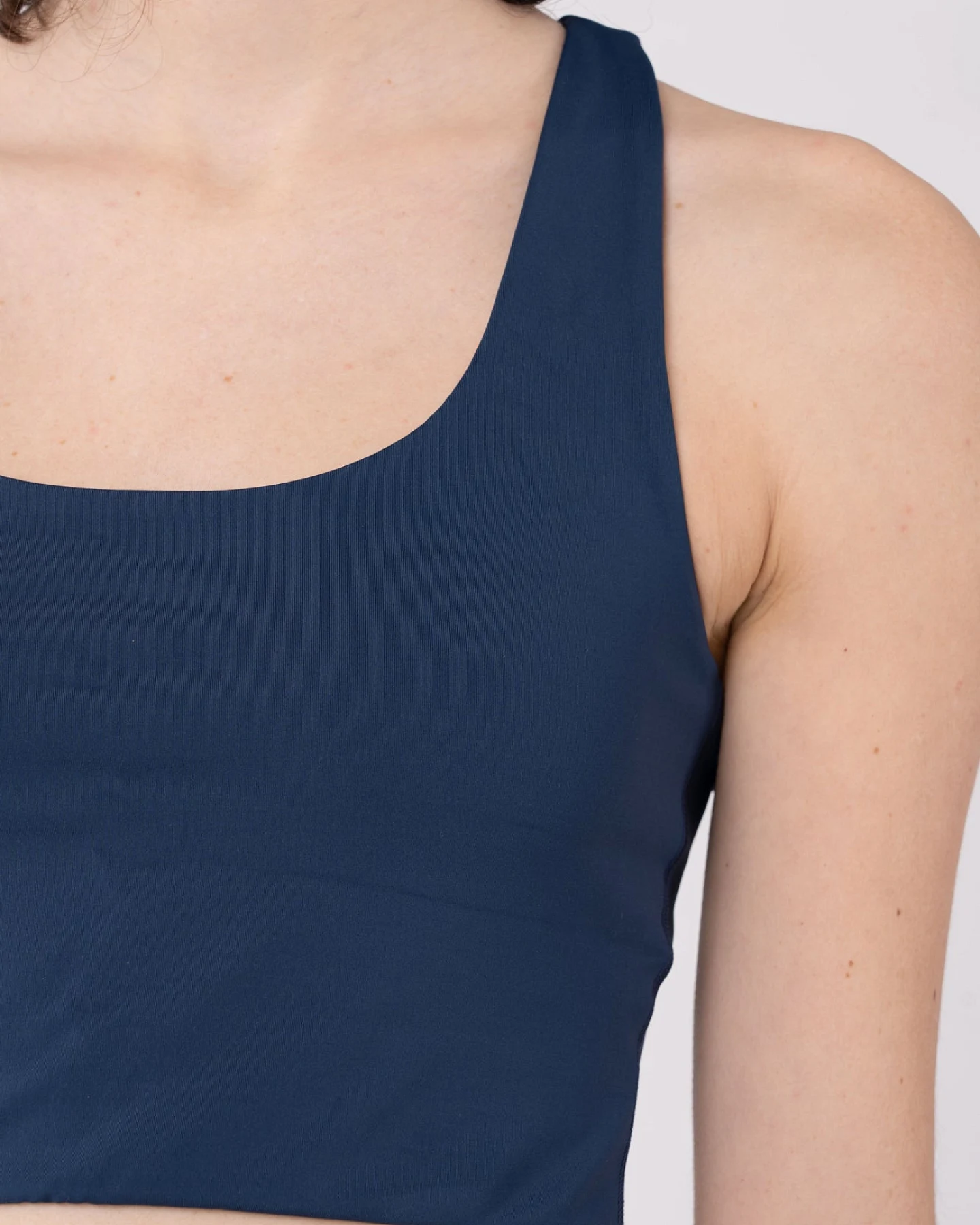 INMOTION Top aus recyceltem Polyester – Ansicht 2