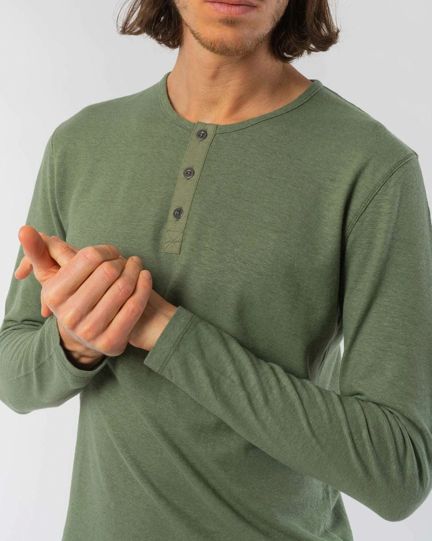 Henley Longsleeve aus Hanf & Bio Baumwolle – Ansicht 5